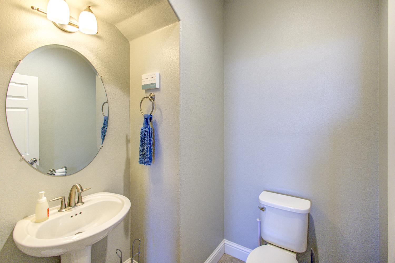 2286 N Janice Avenue