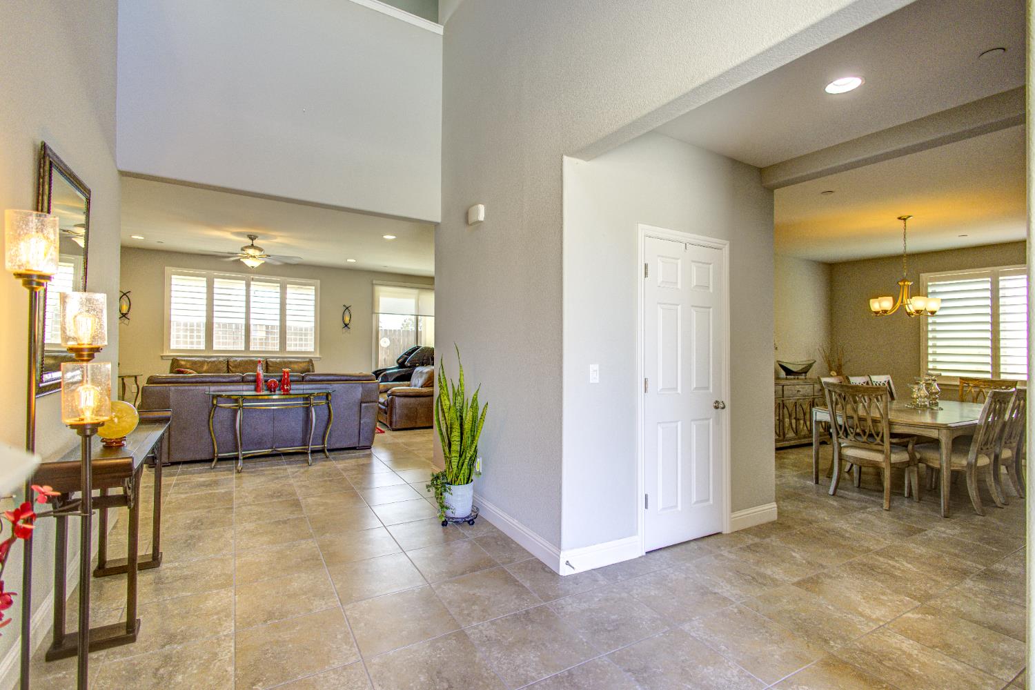 2286 N Janice Avenue