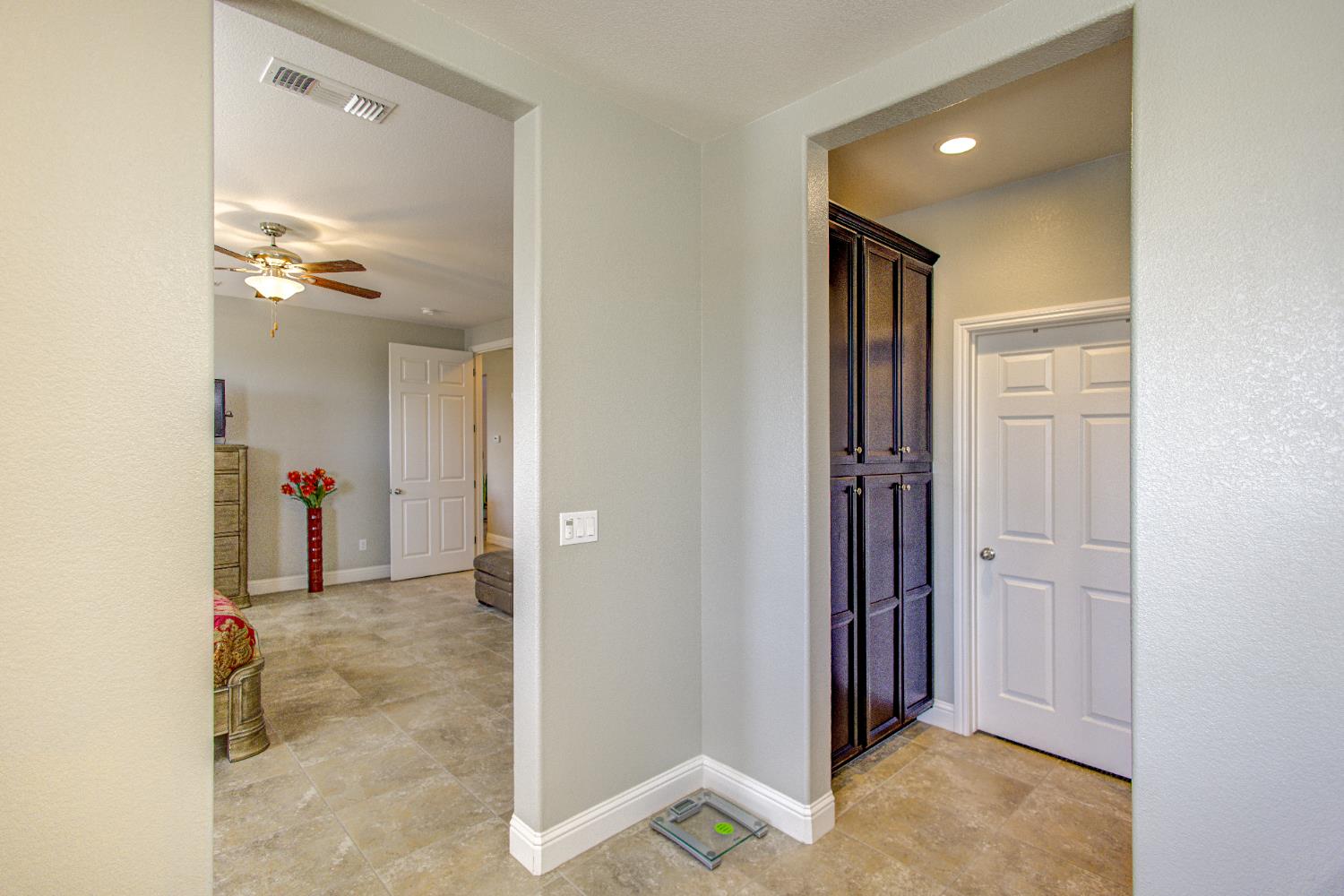 2286 N Janice Avenue