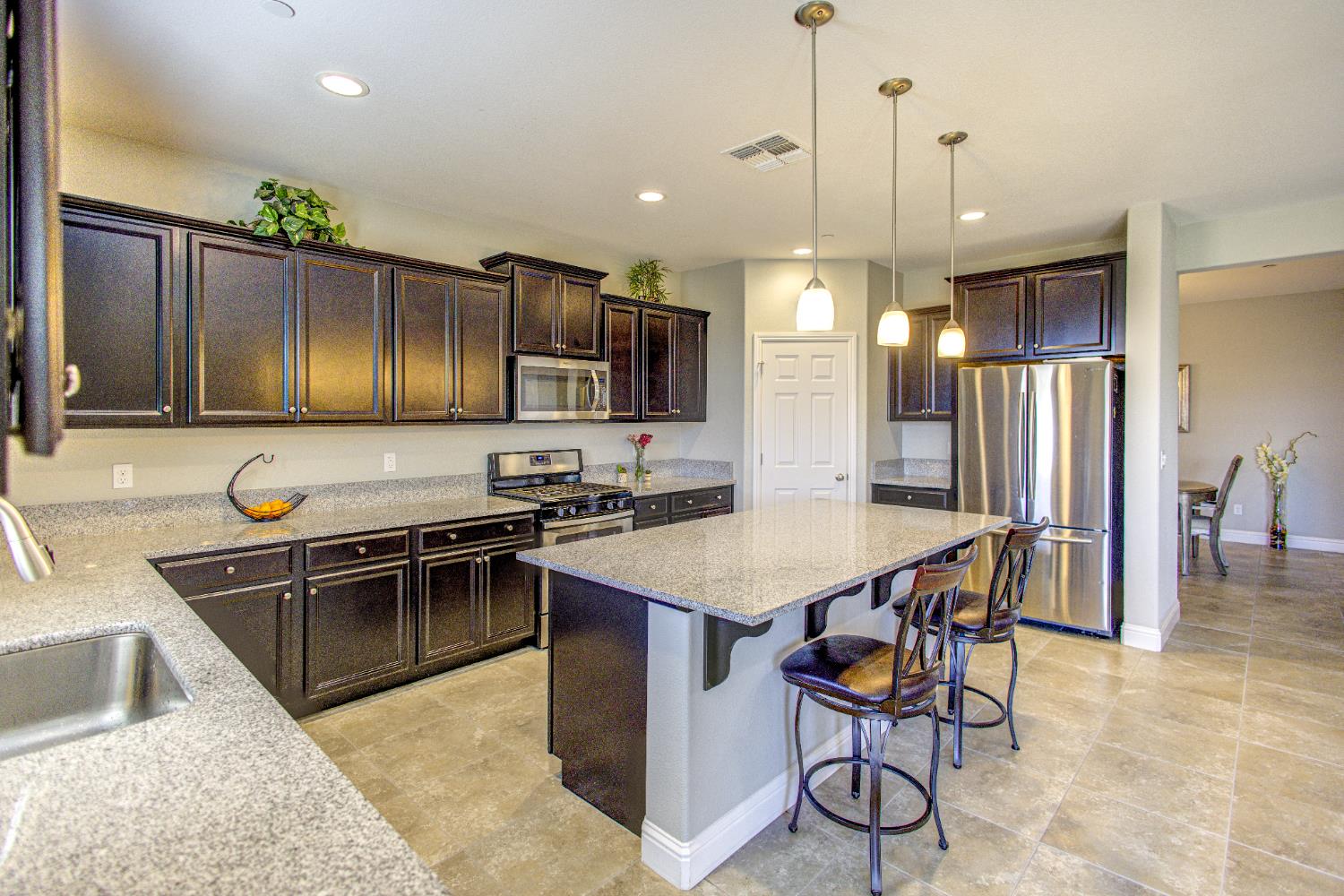 2286 N Janice Avenue