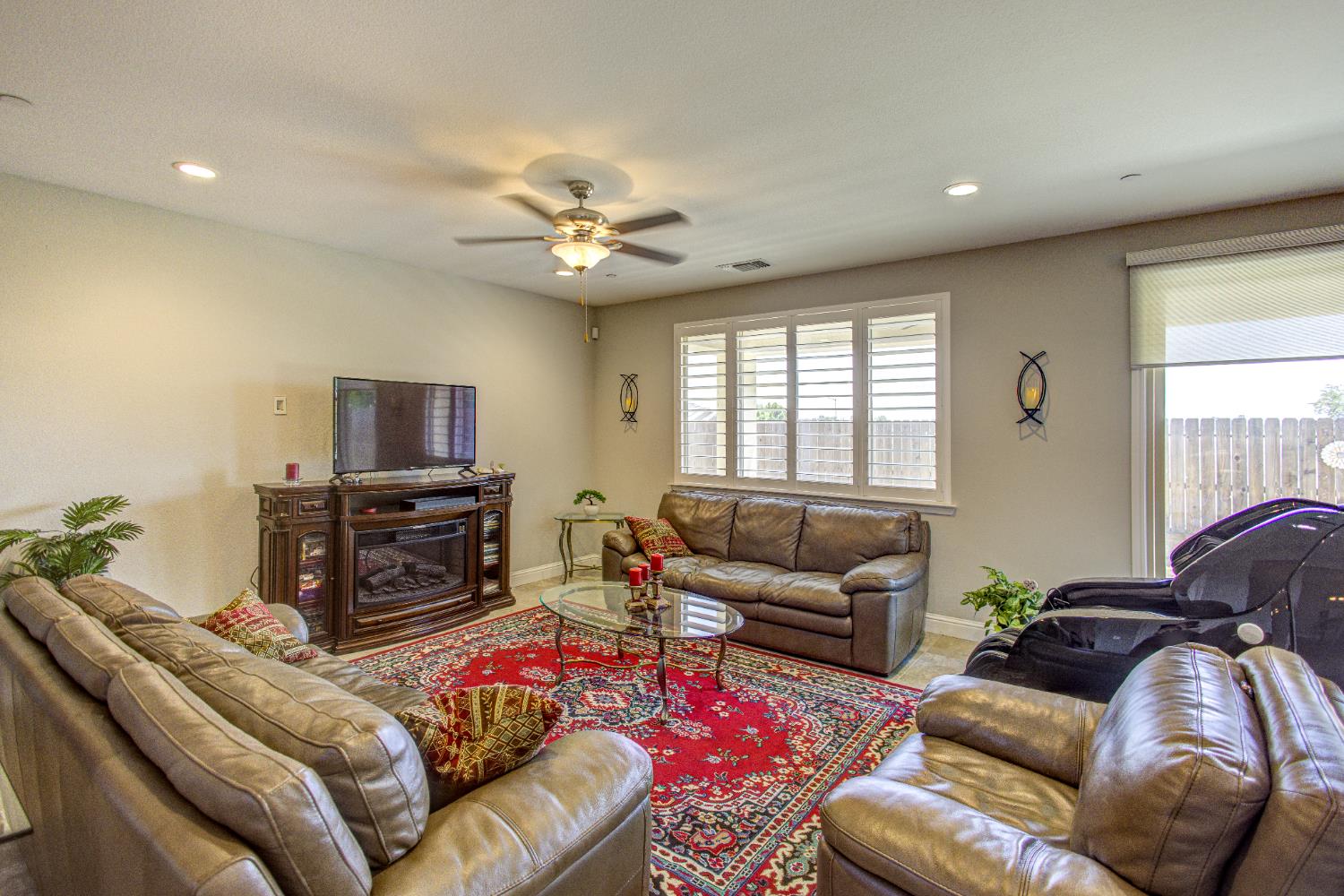 2286 N Janice Avenue