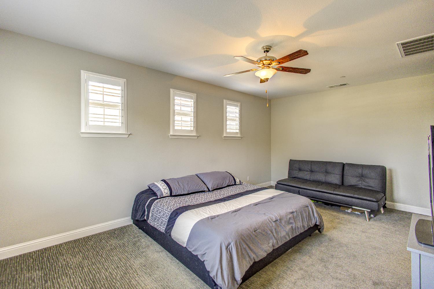 2286 N Janice Avenue