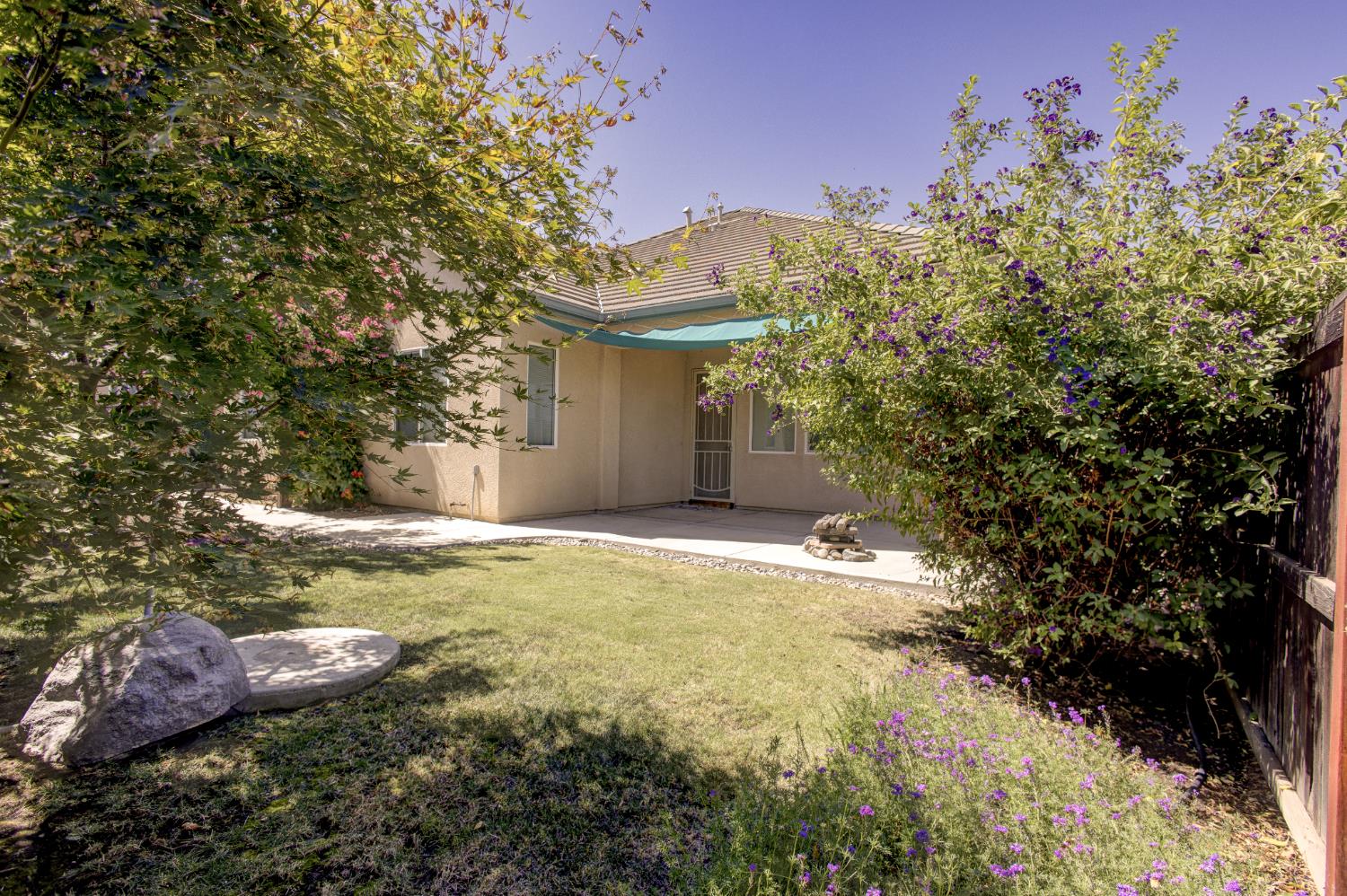 2688 Vartikian Avenue