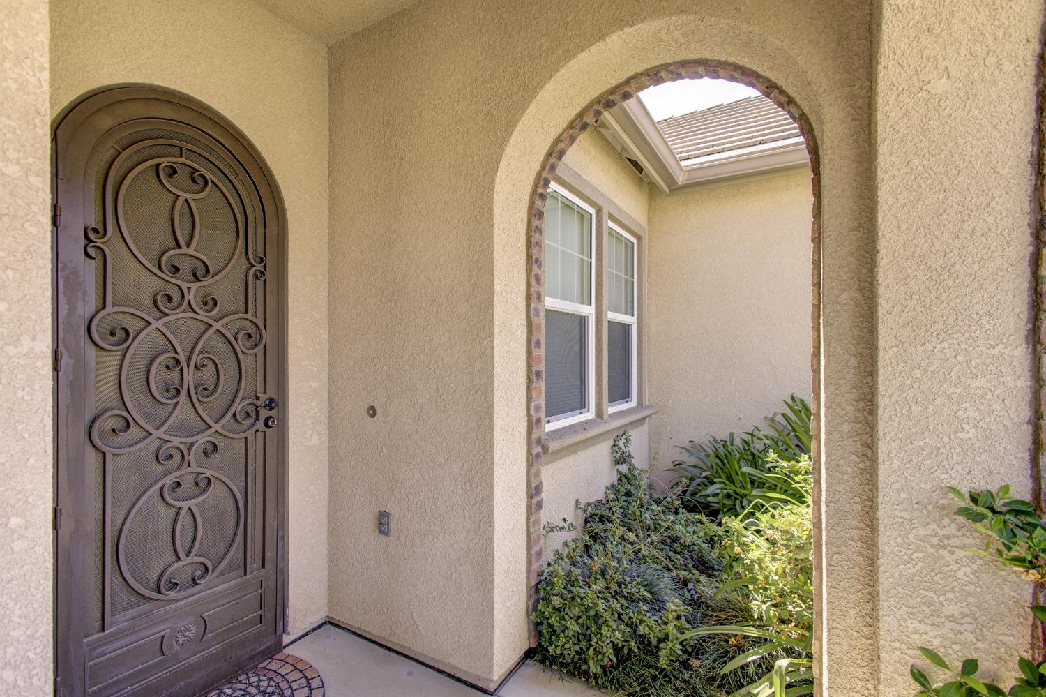 2688 Vartikian Avenue