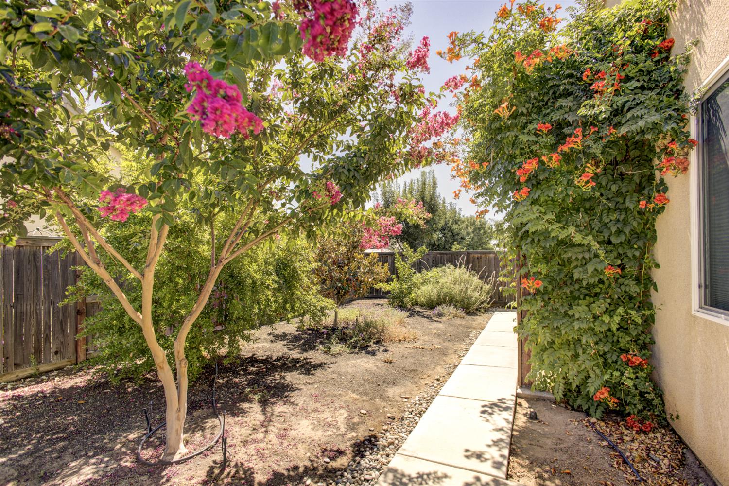 2688 Vartikian Avenue