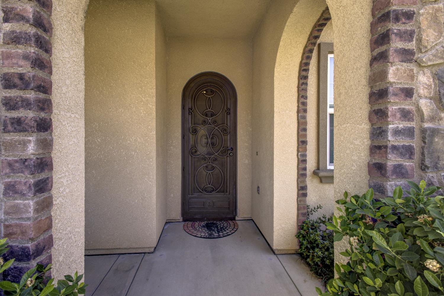 2688 Vartikian Avenue