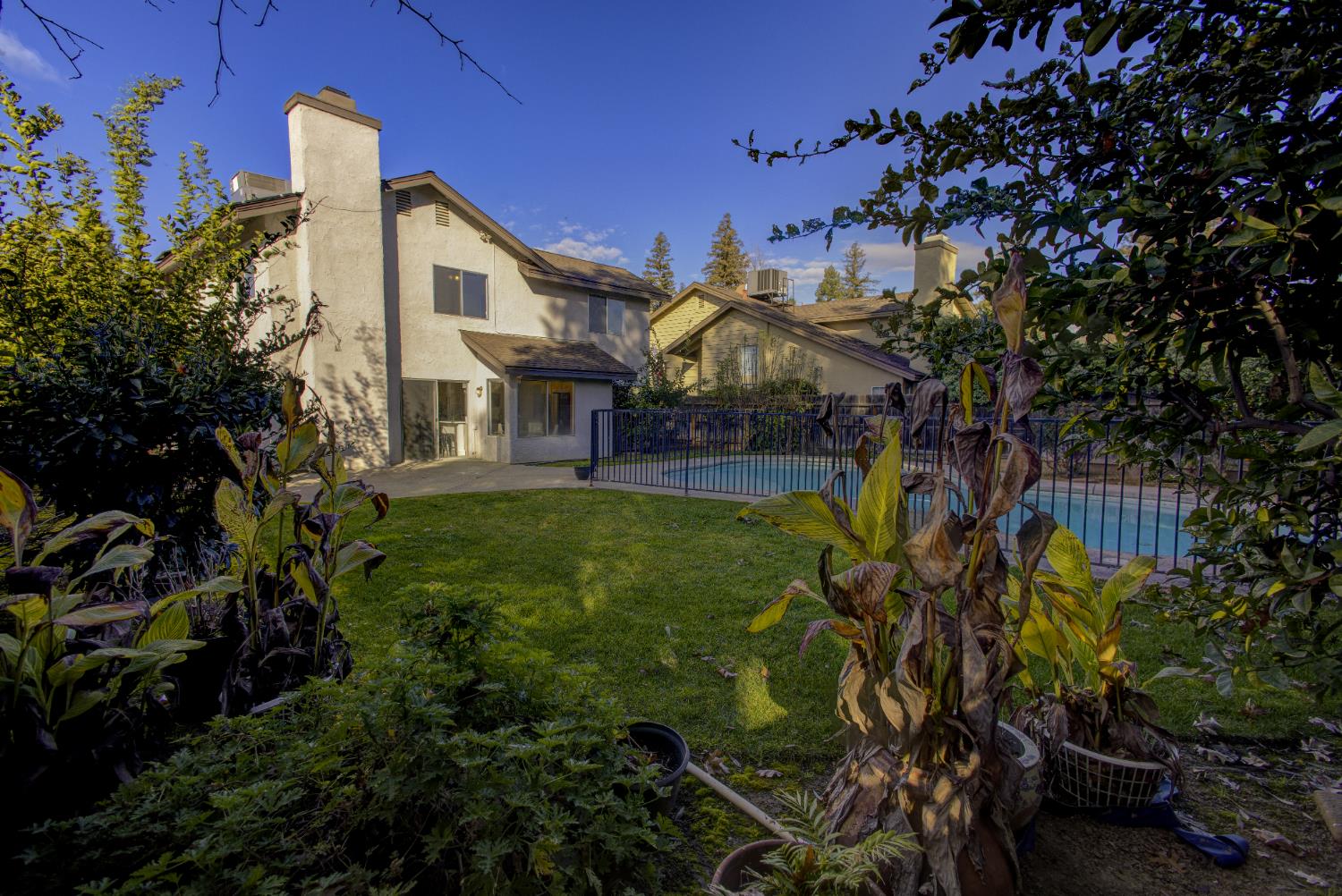 7168 N Prospect Avenue