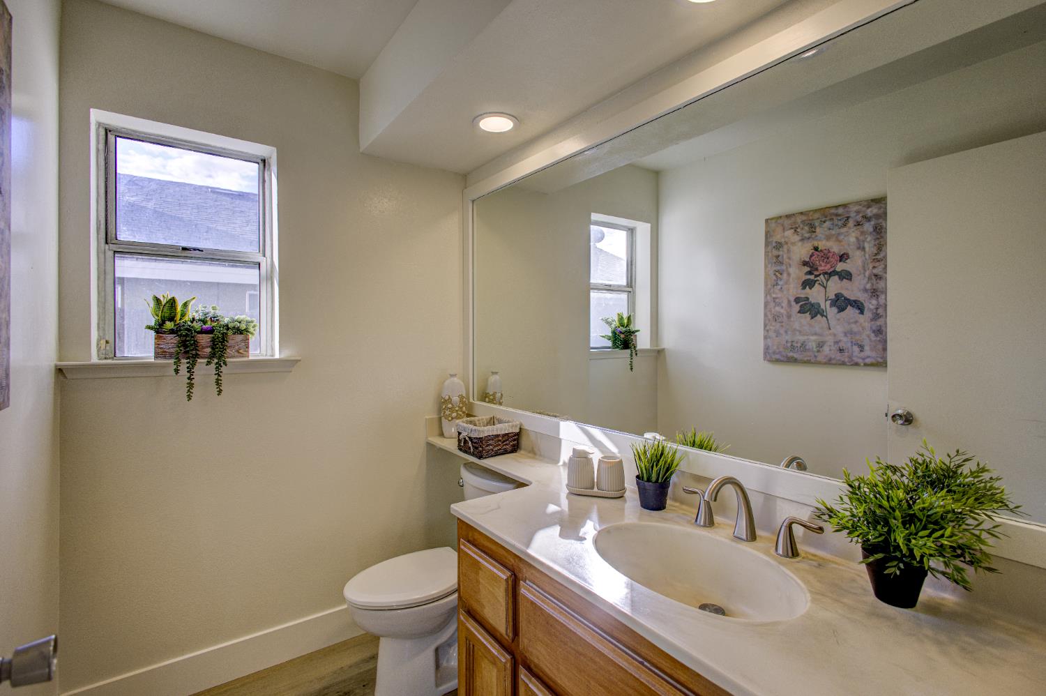 7168 N Prospect Avenue