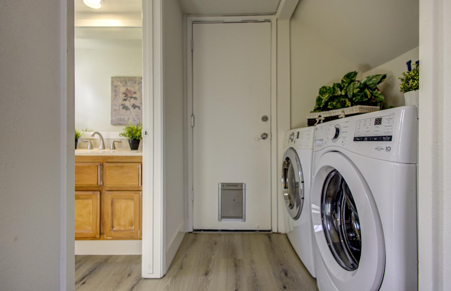 7168 N Prospect Avenue