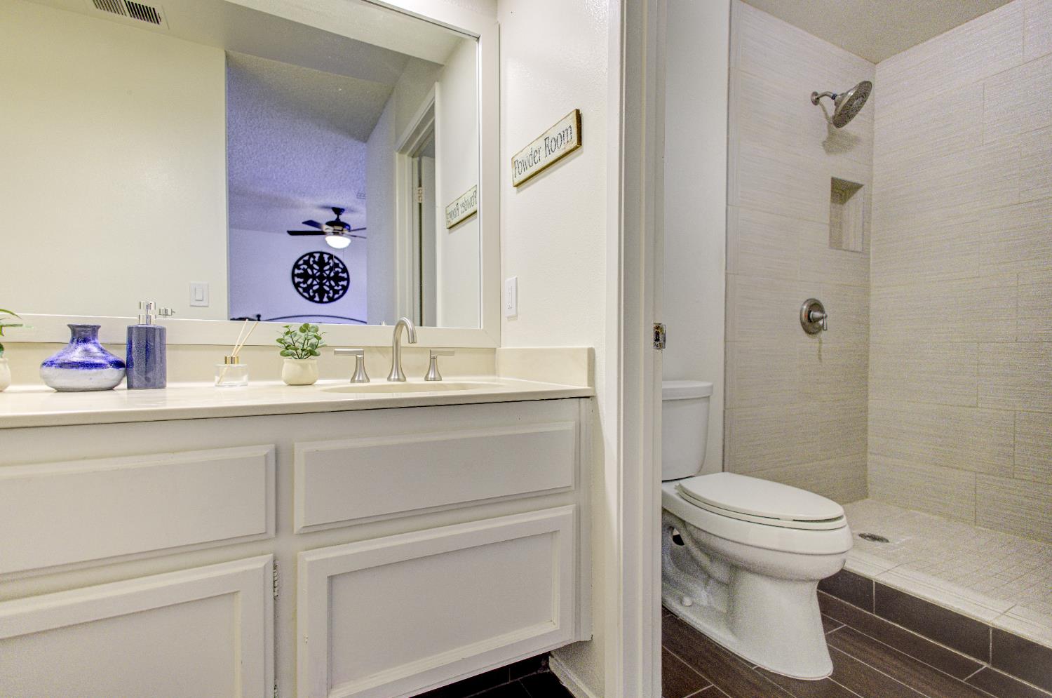 7168 N Prospect Avenue