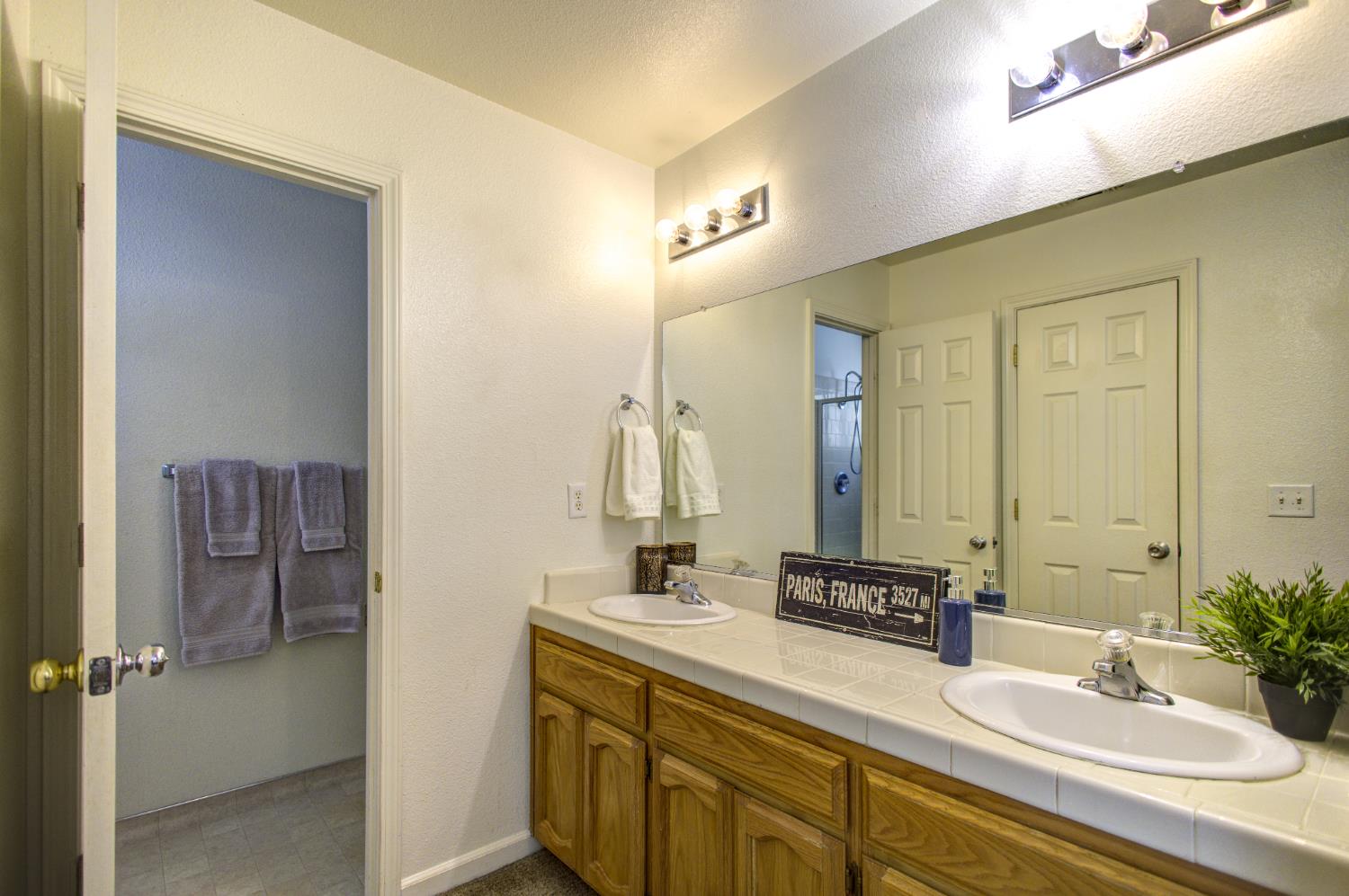 27557 Paradise Valley Lane