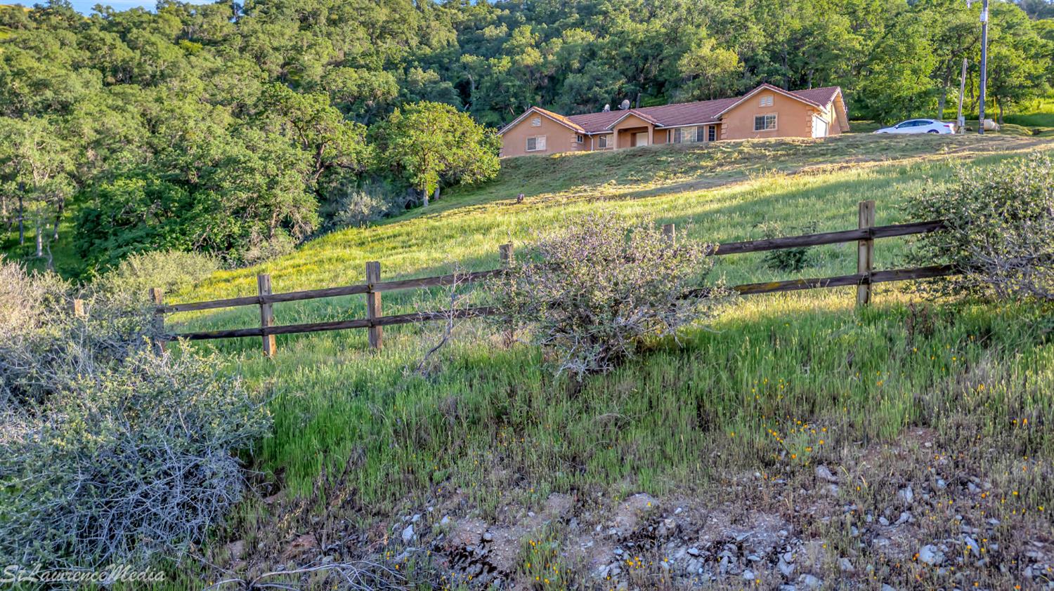 27557 Paradise Valley Lane