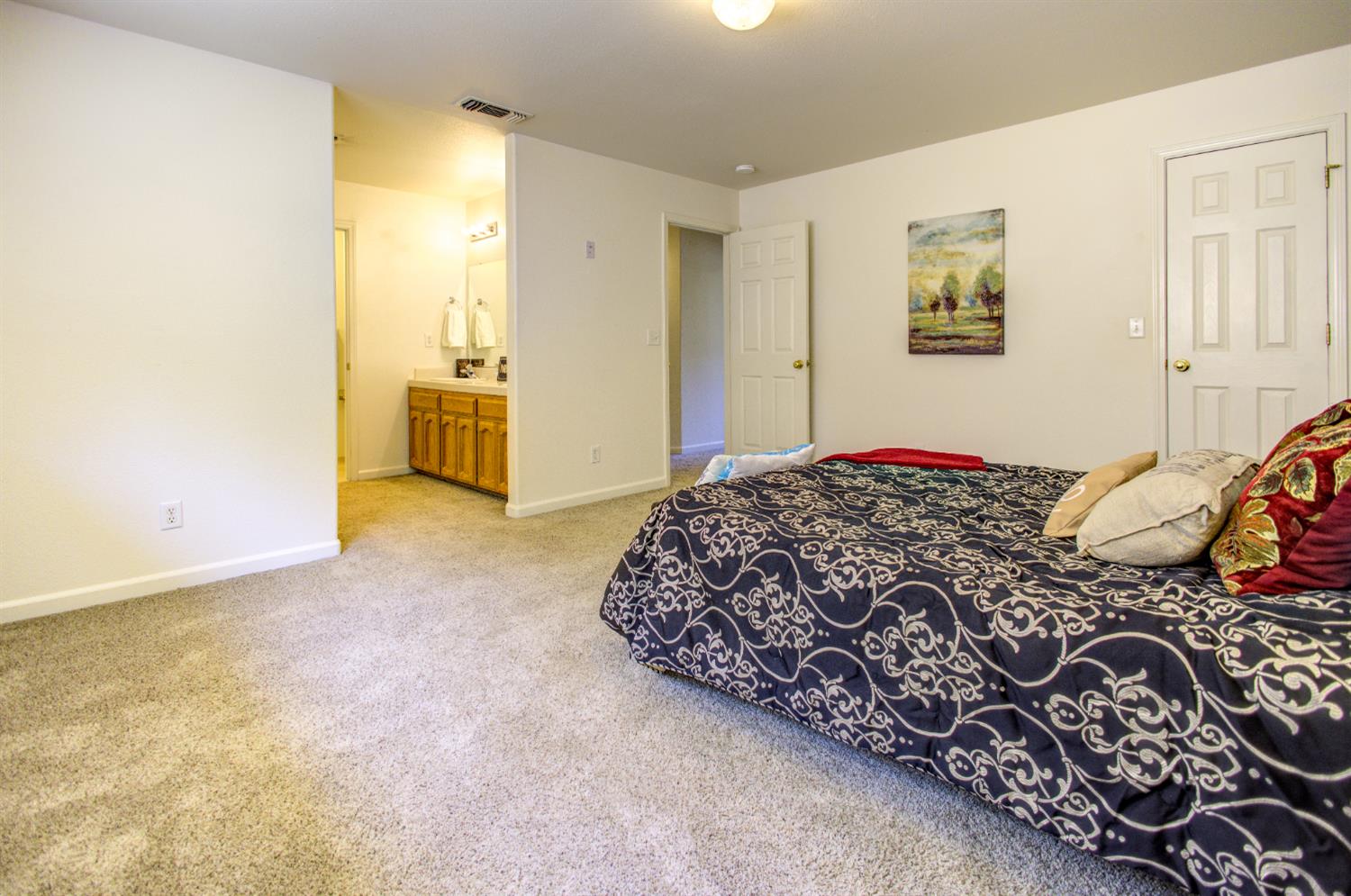 27557 Paradise Valley Lane