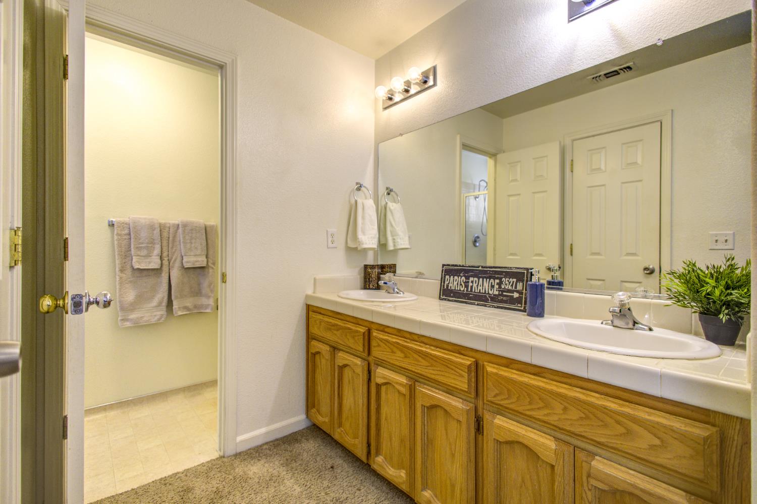 27557 Paradise Valley Lane