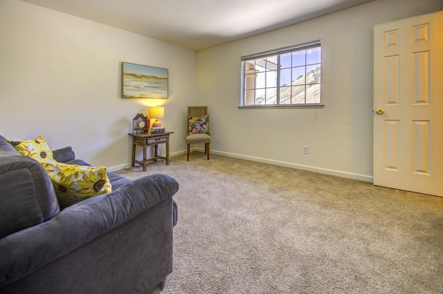 27557 Paradise Valley Lane