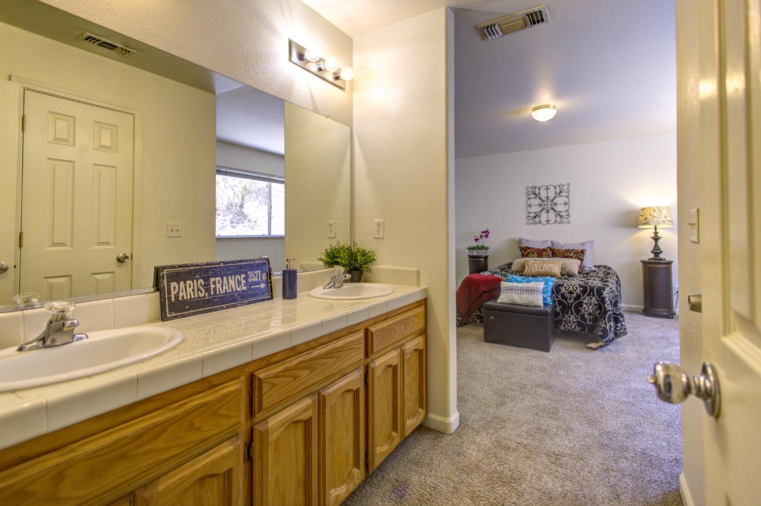 27557 Paradise Valley Lane