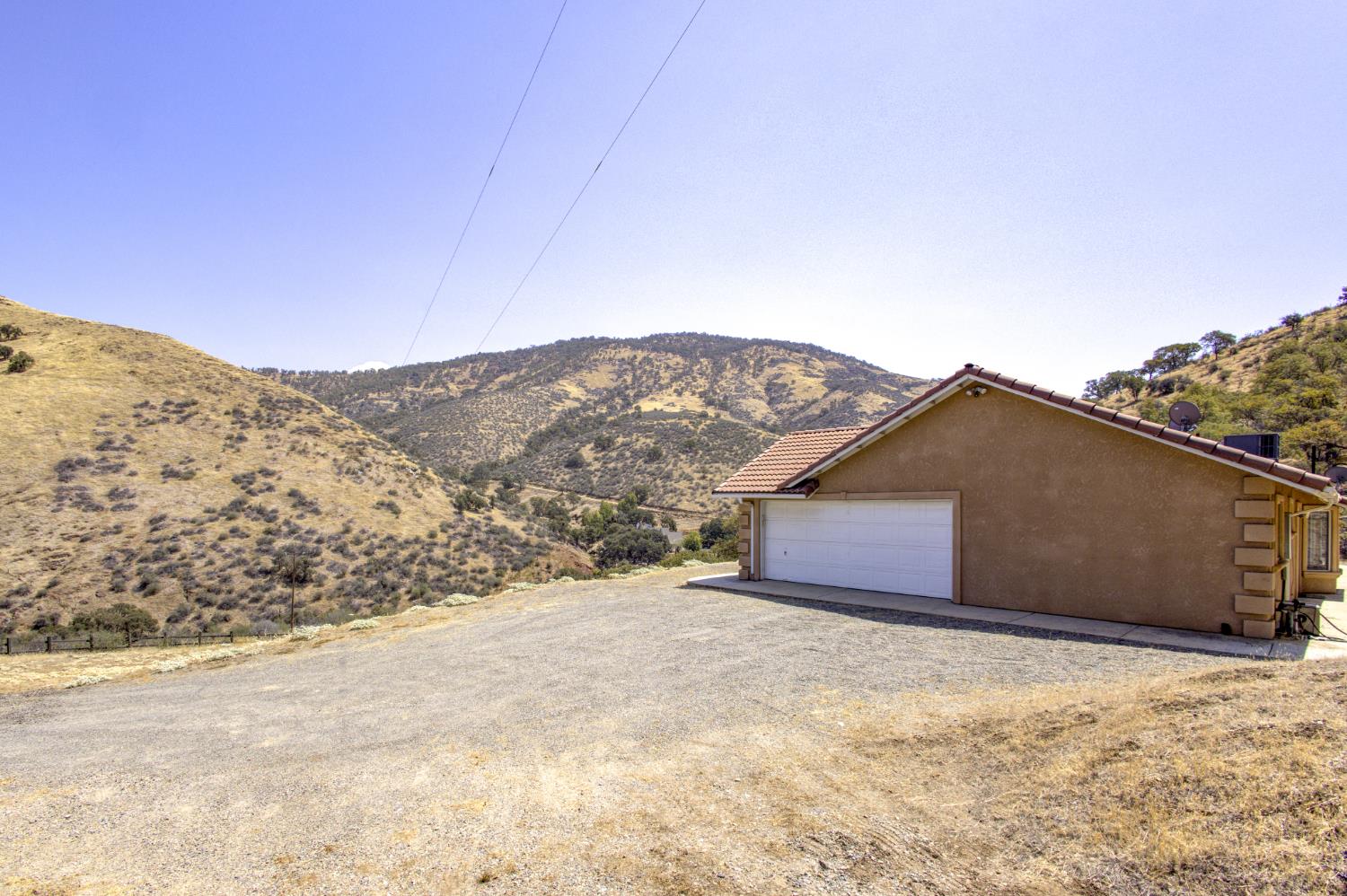 27557 Paradise Valley Lane