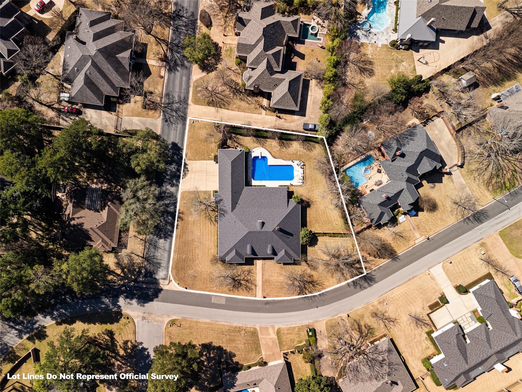 1600 Woodlands Drive