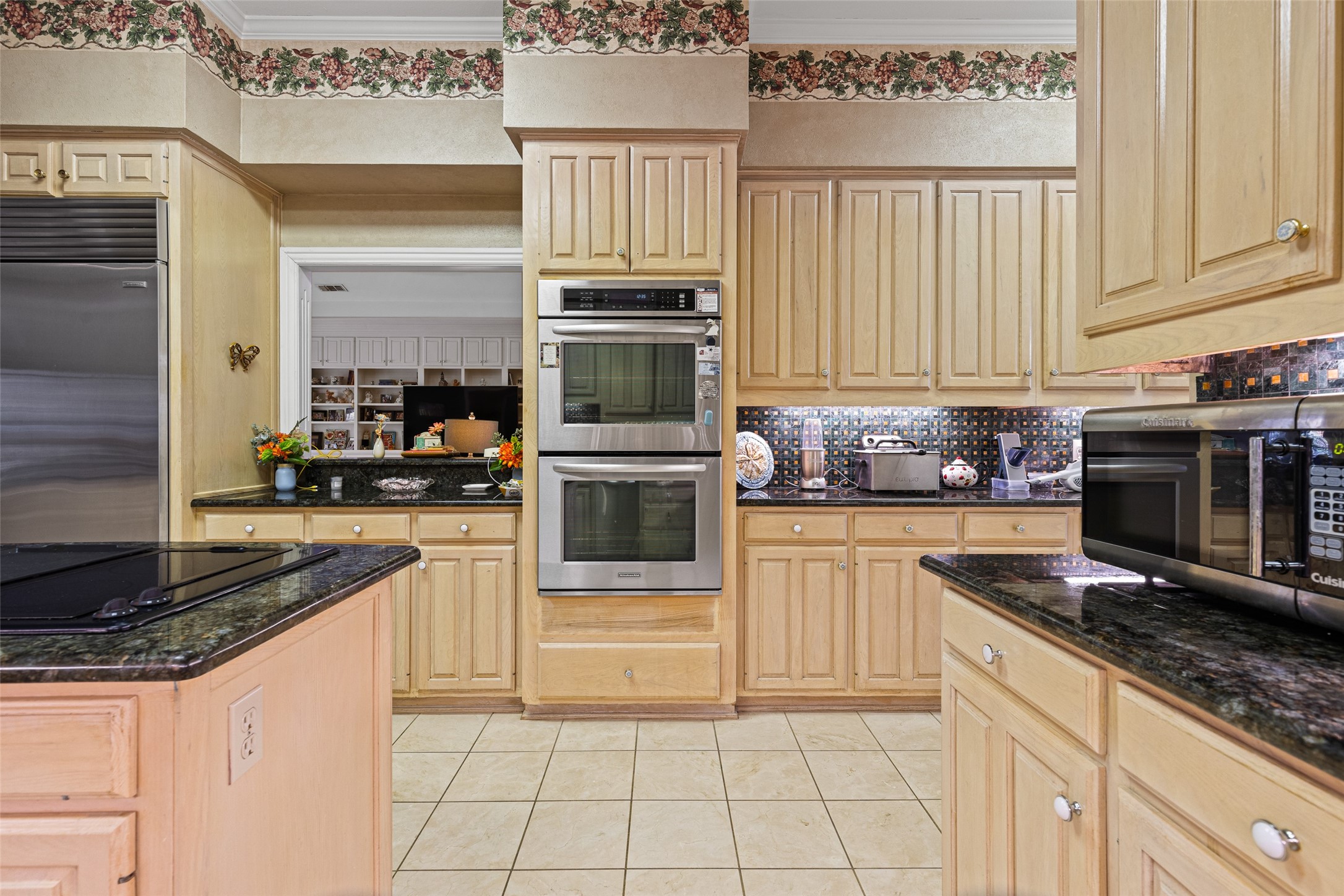 1600 Woodlands Drive