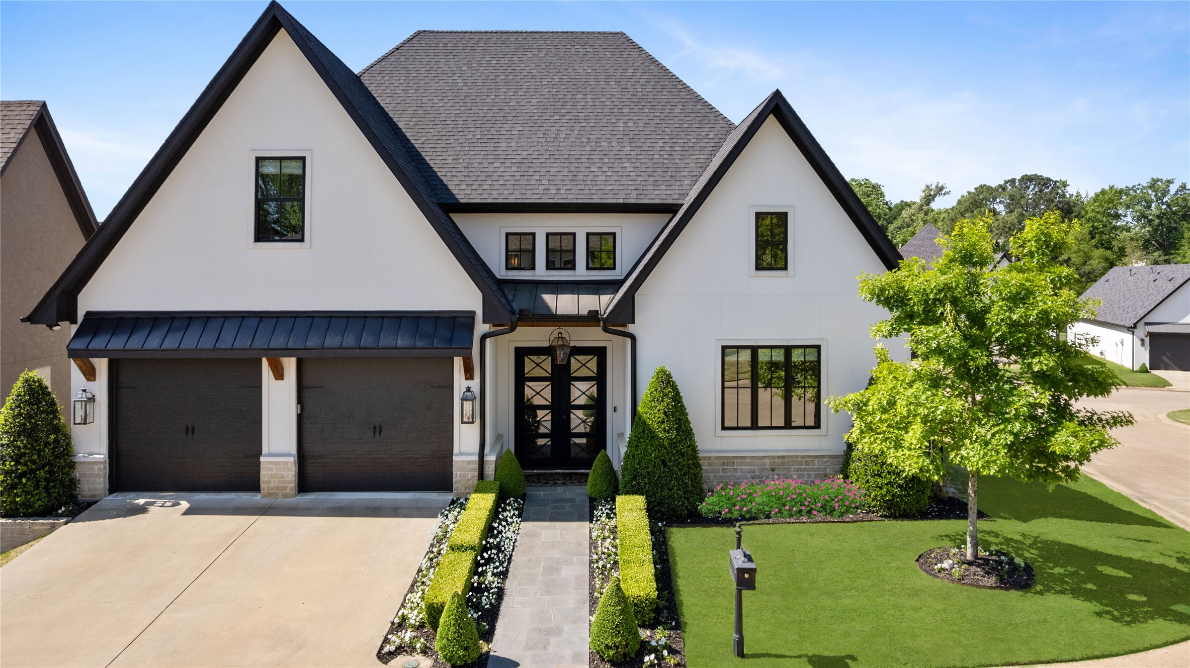 940 La Vista Drive