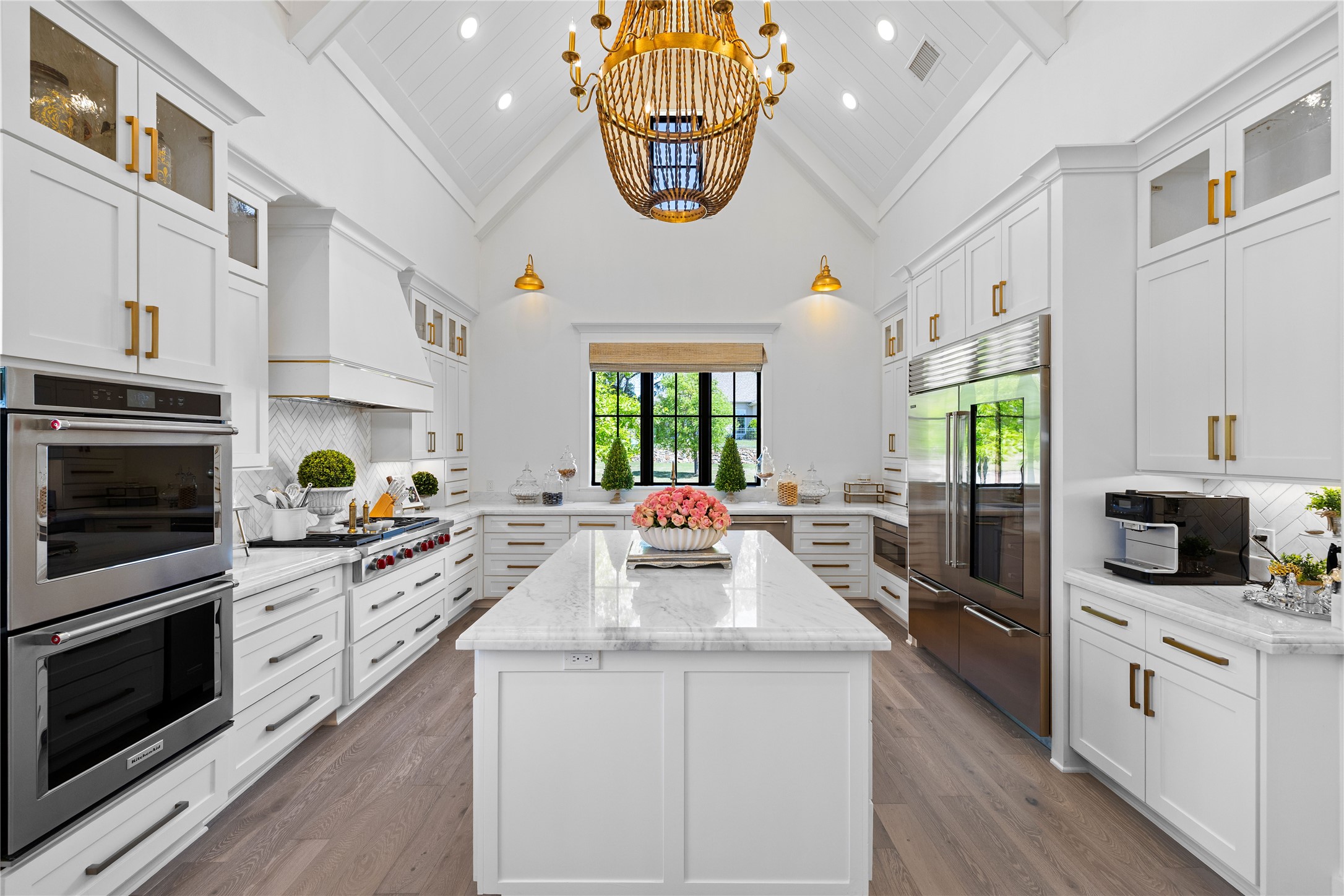 940 La Vista Drive