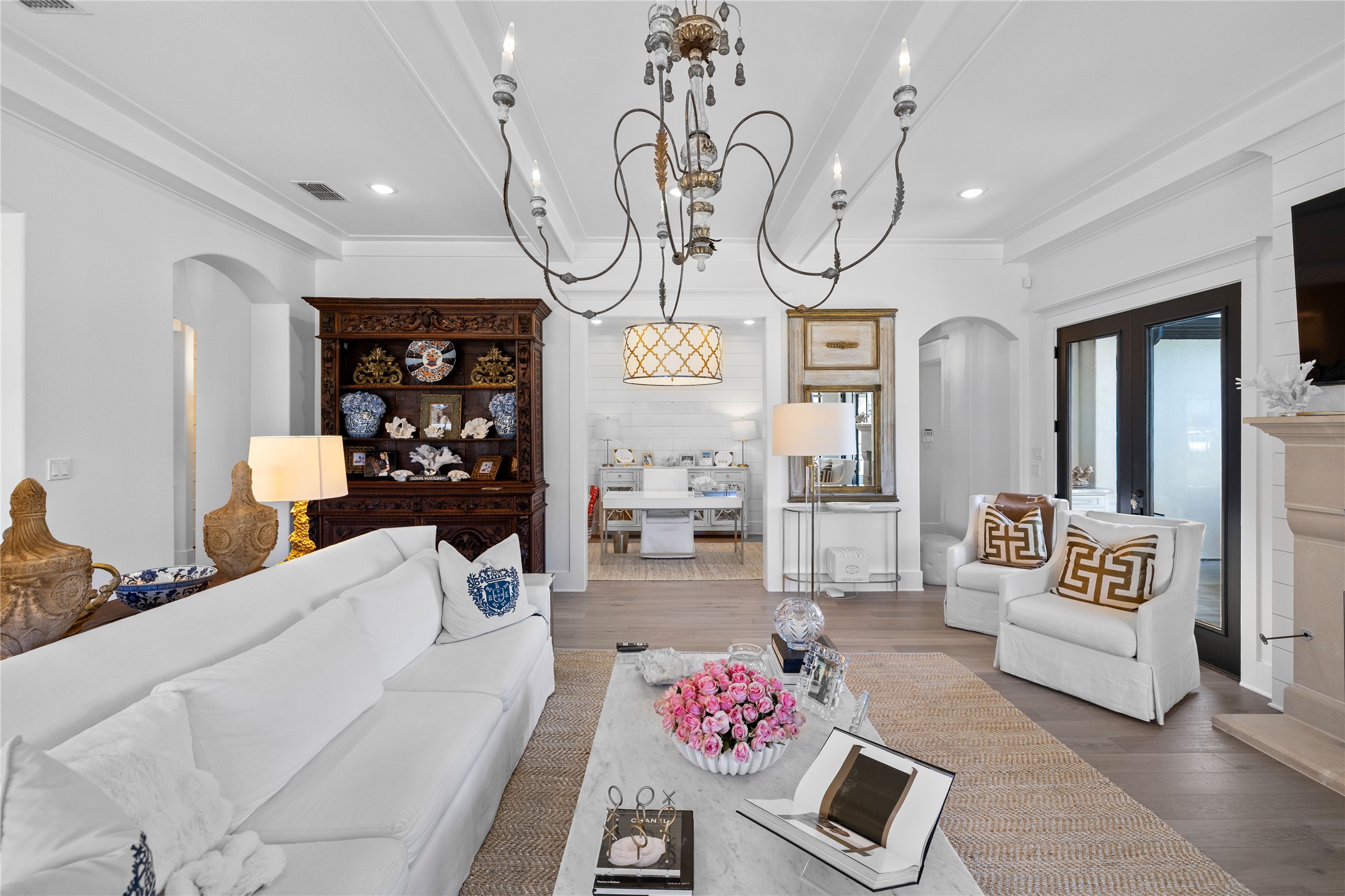940 La Vista Drive