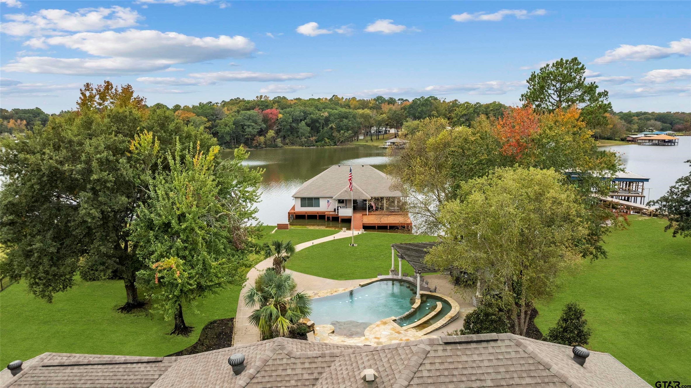 13735 Peninsula Road