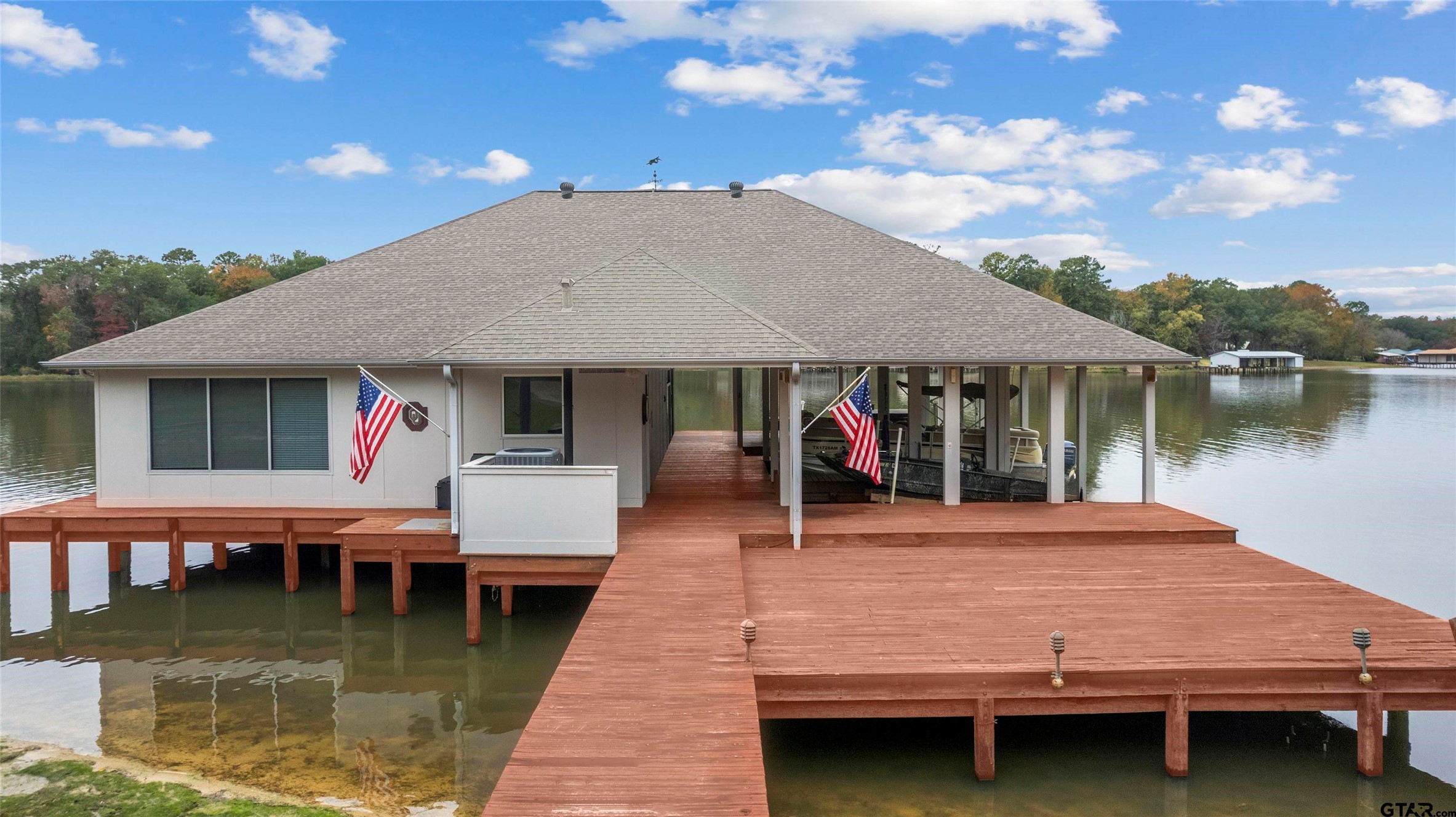 13735 Peninsula Road