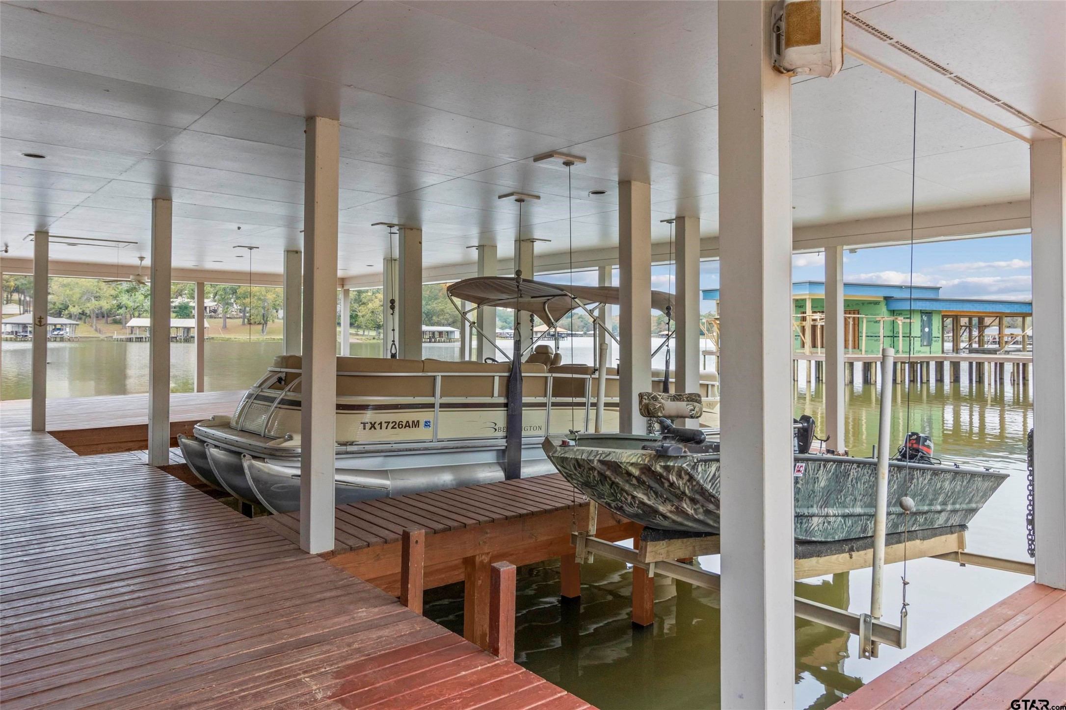 13735 Peninsula Road