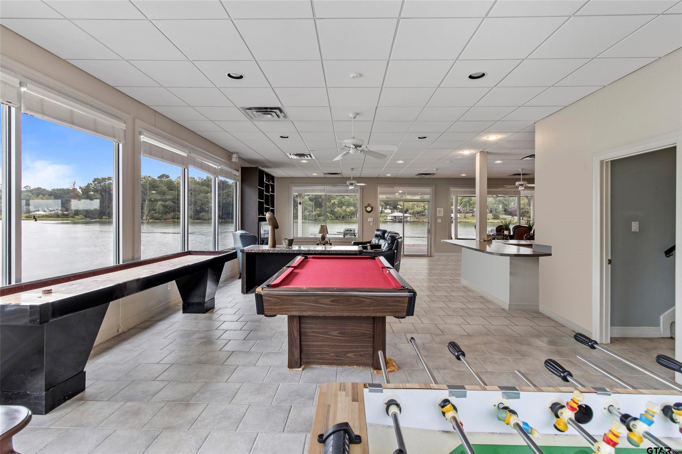 13735 Peninsula Road