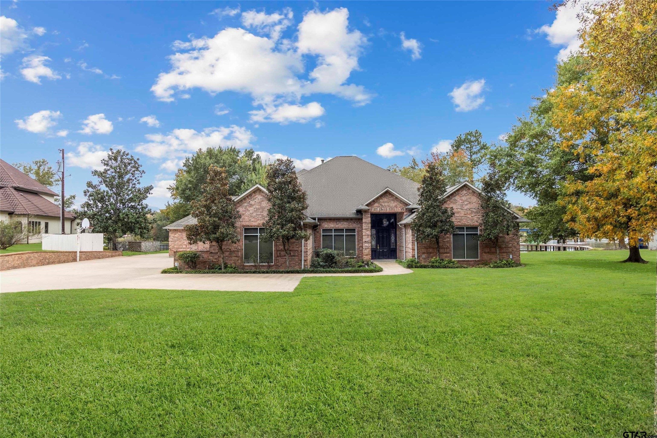 13735 Peninsula Road