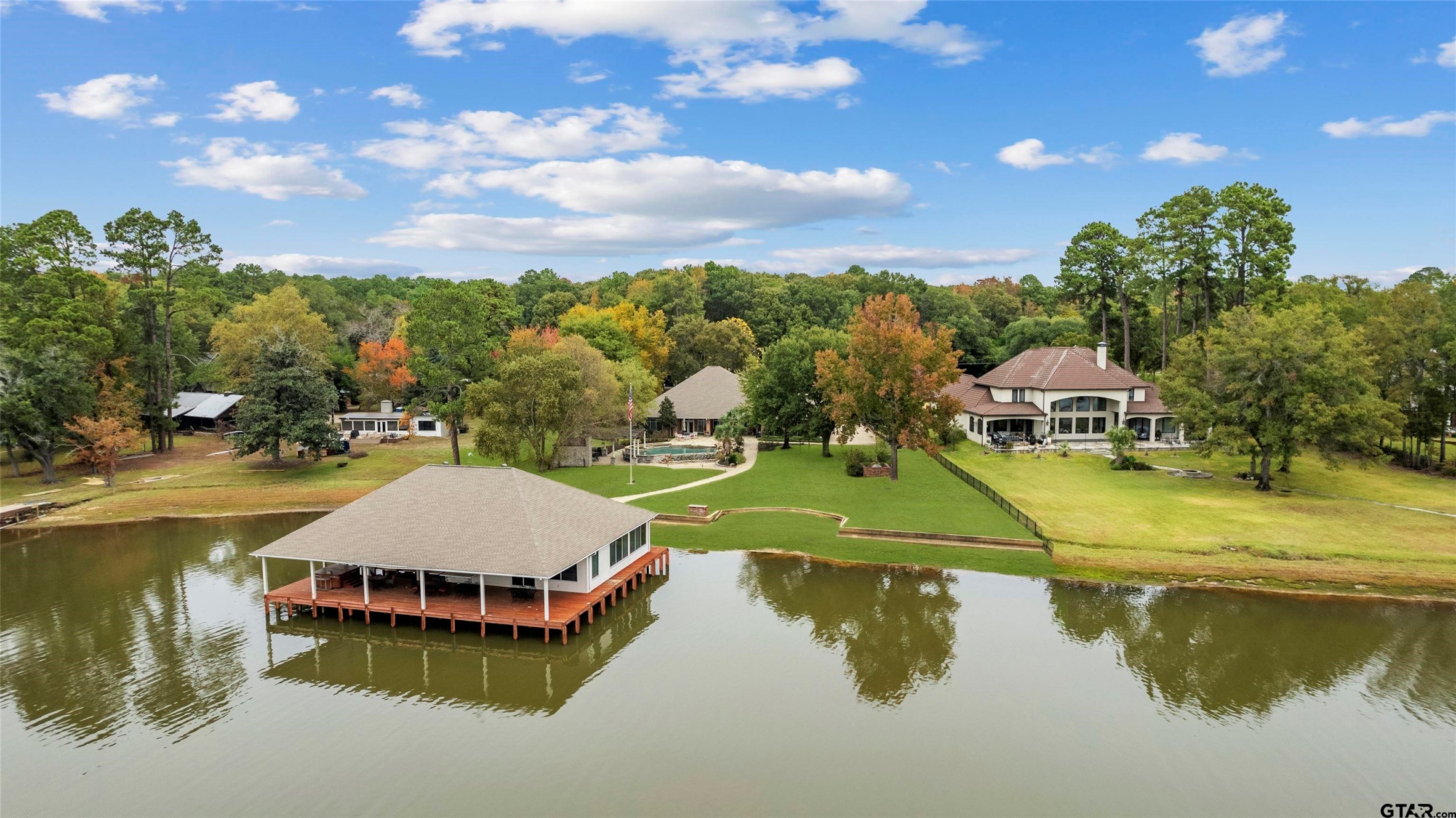 13735 Peninsula Road