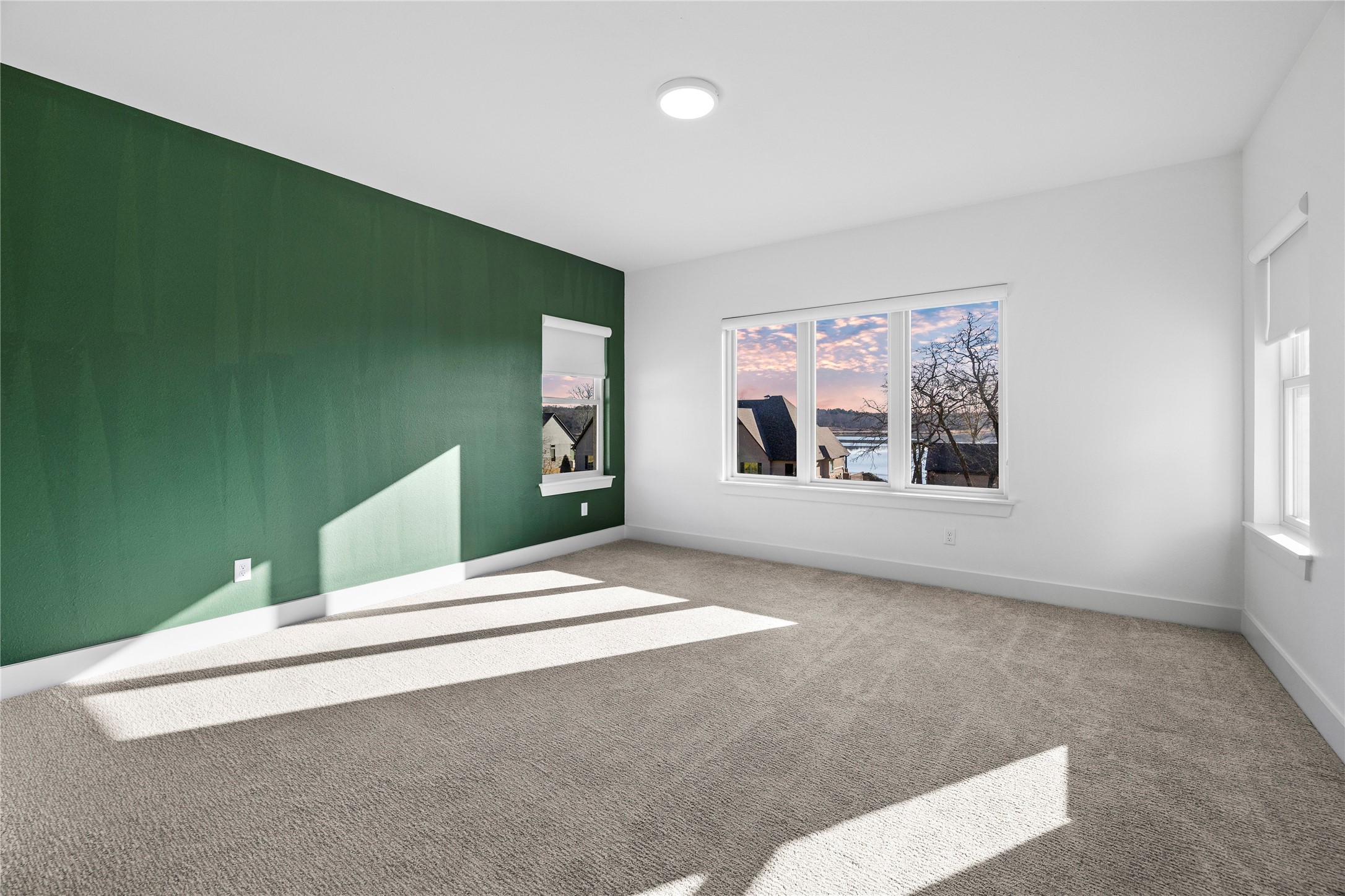 2432 Bellview