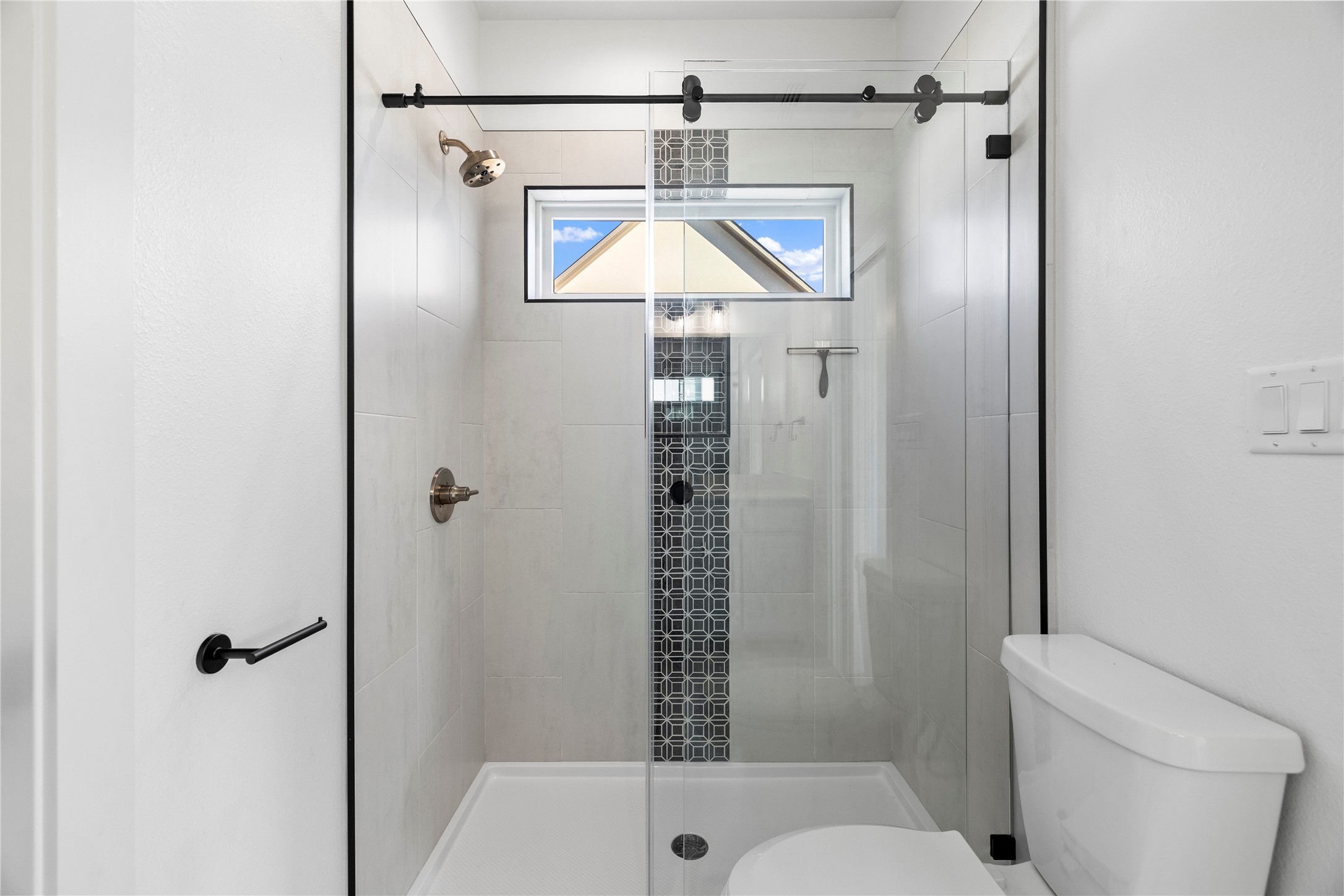 2432 Bellview