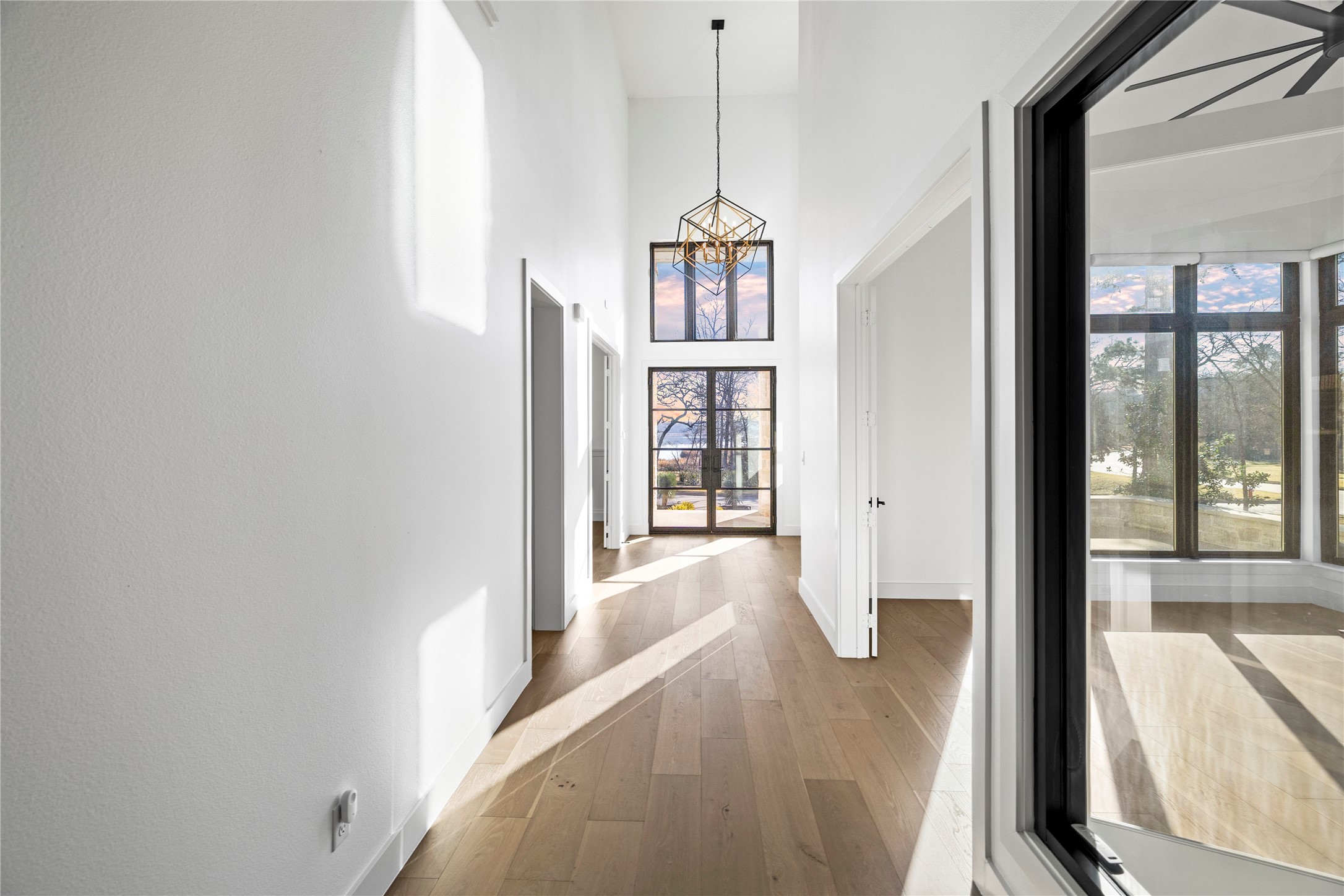 2432 Bellview