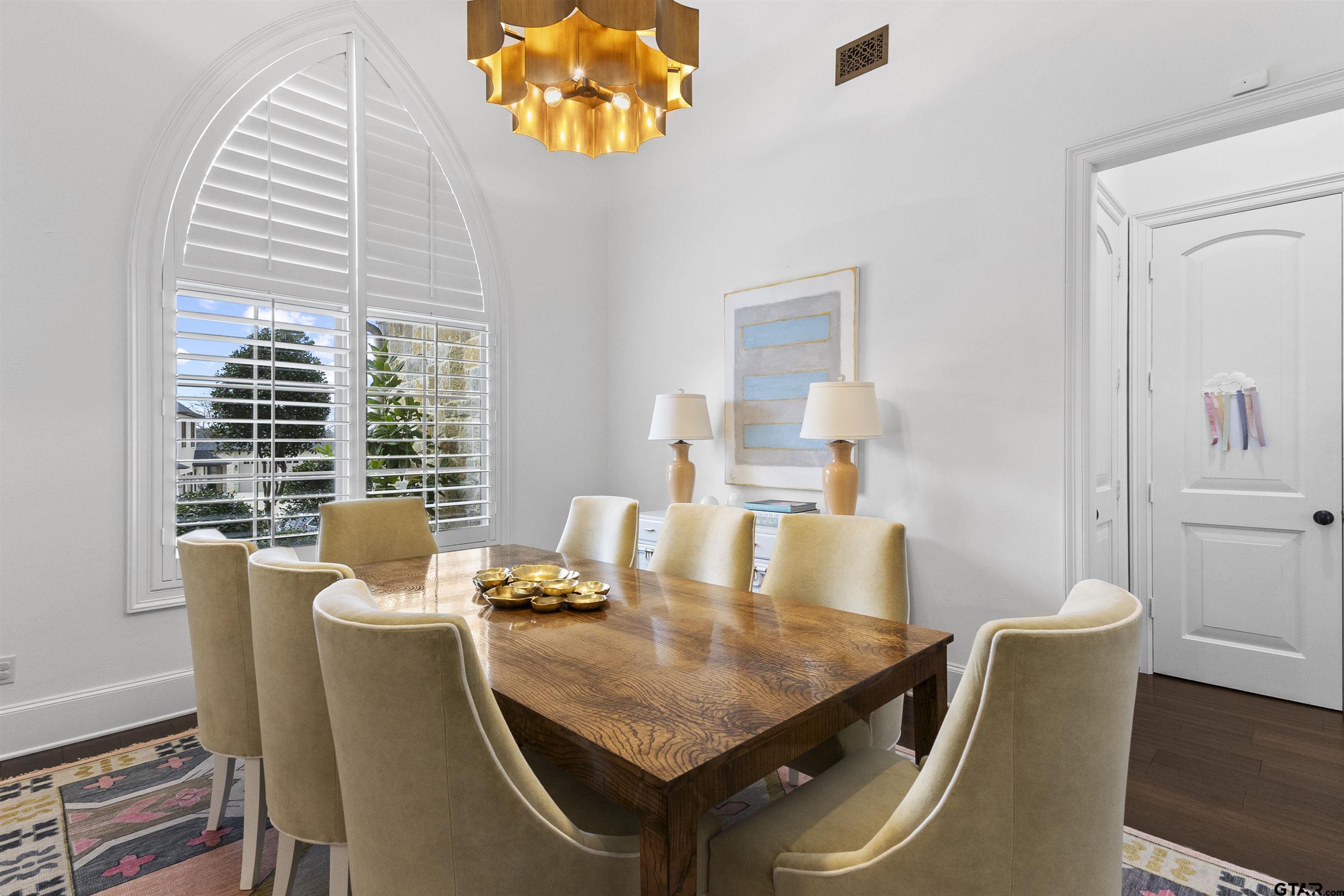 7138 Shaddock Ridge