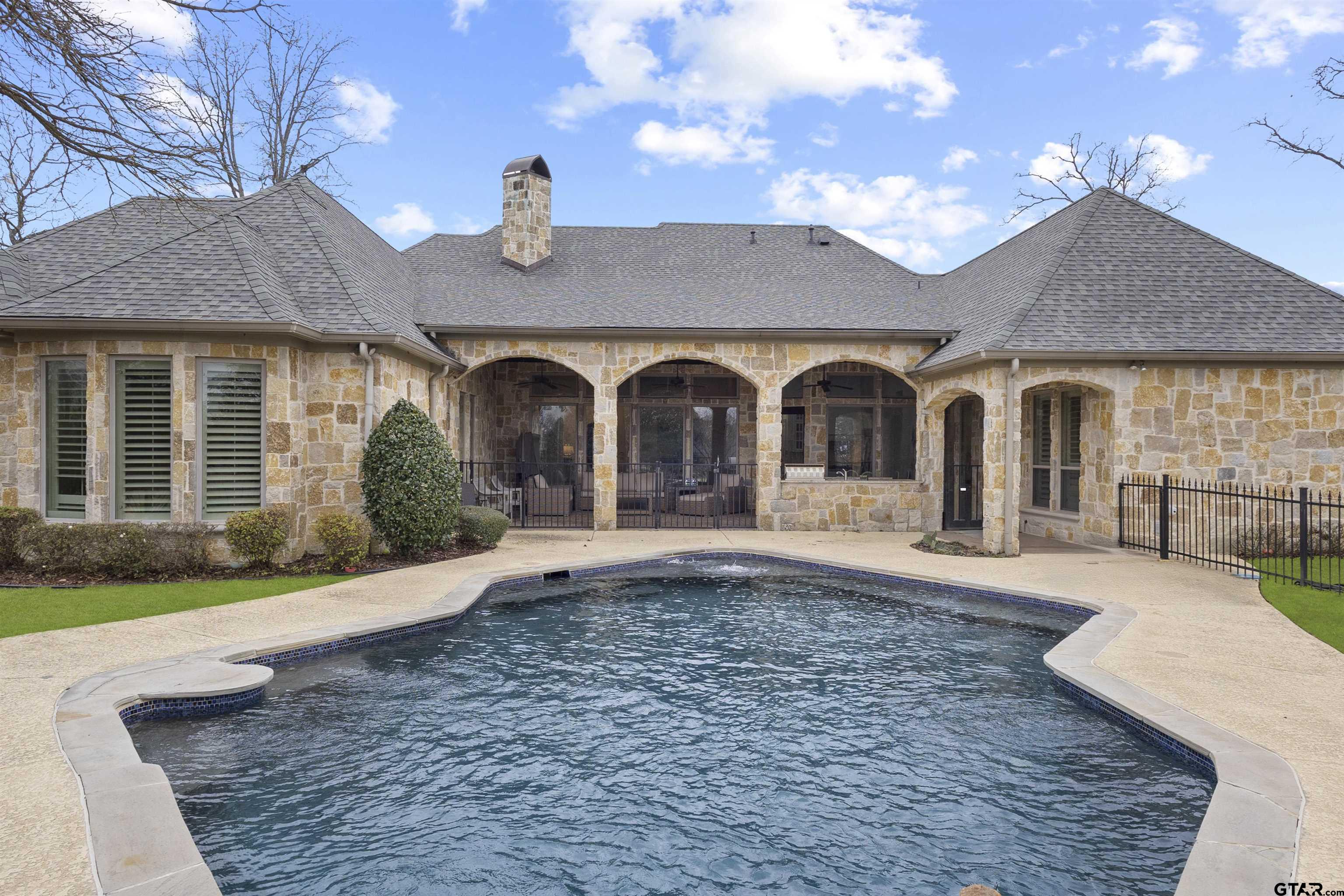 7138 Shaddock Ridge