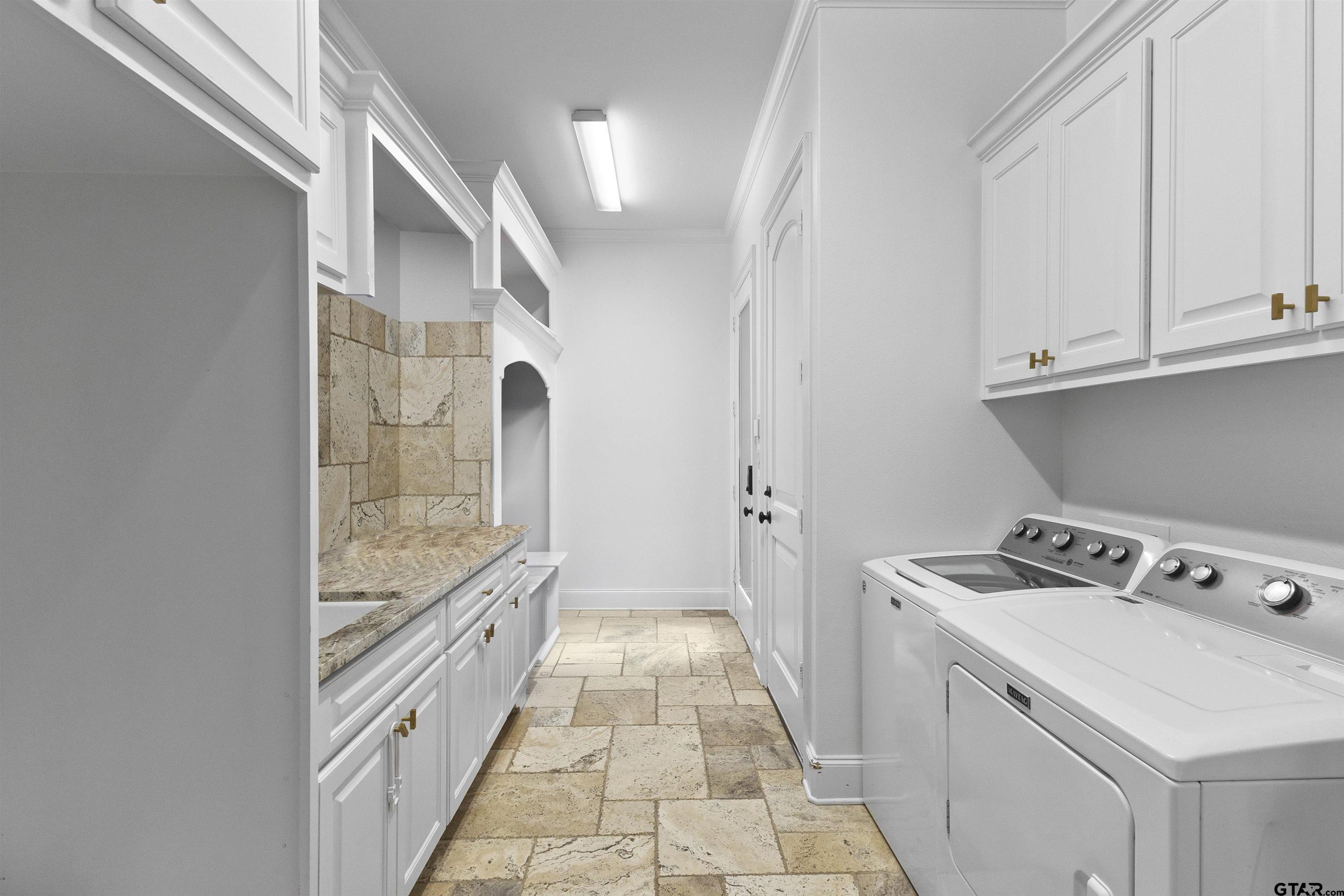 7138 Shaddock Ridge