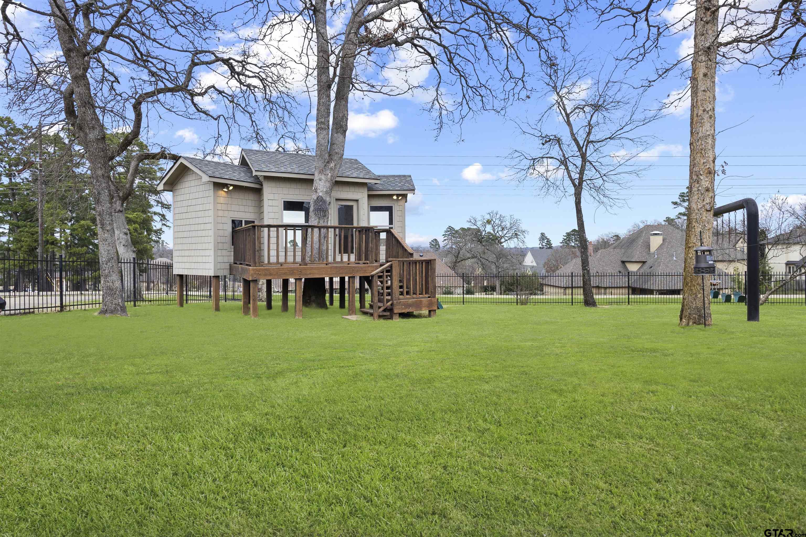 7138 Shaddock Ridge