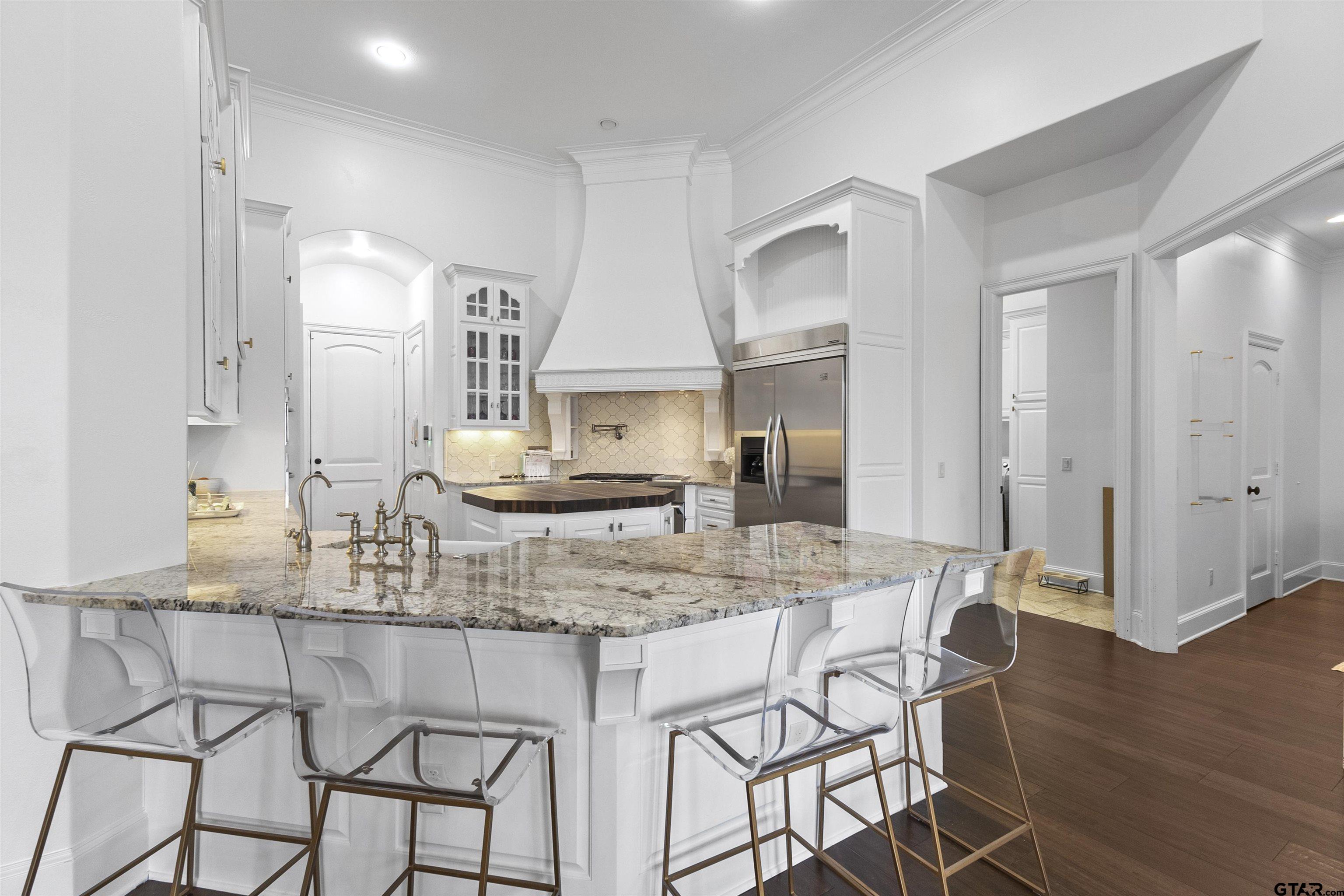 7138 Shaddock Ridge