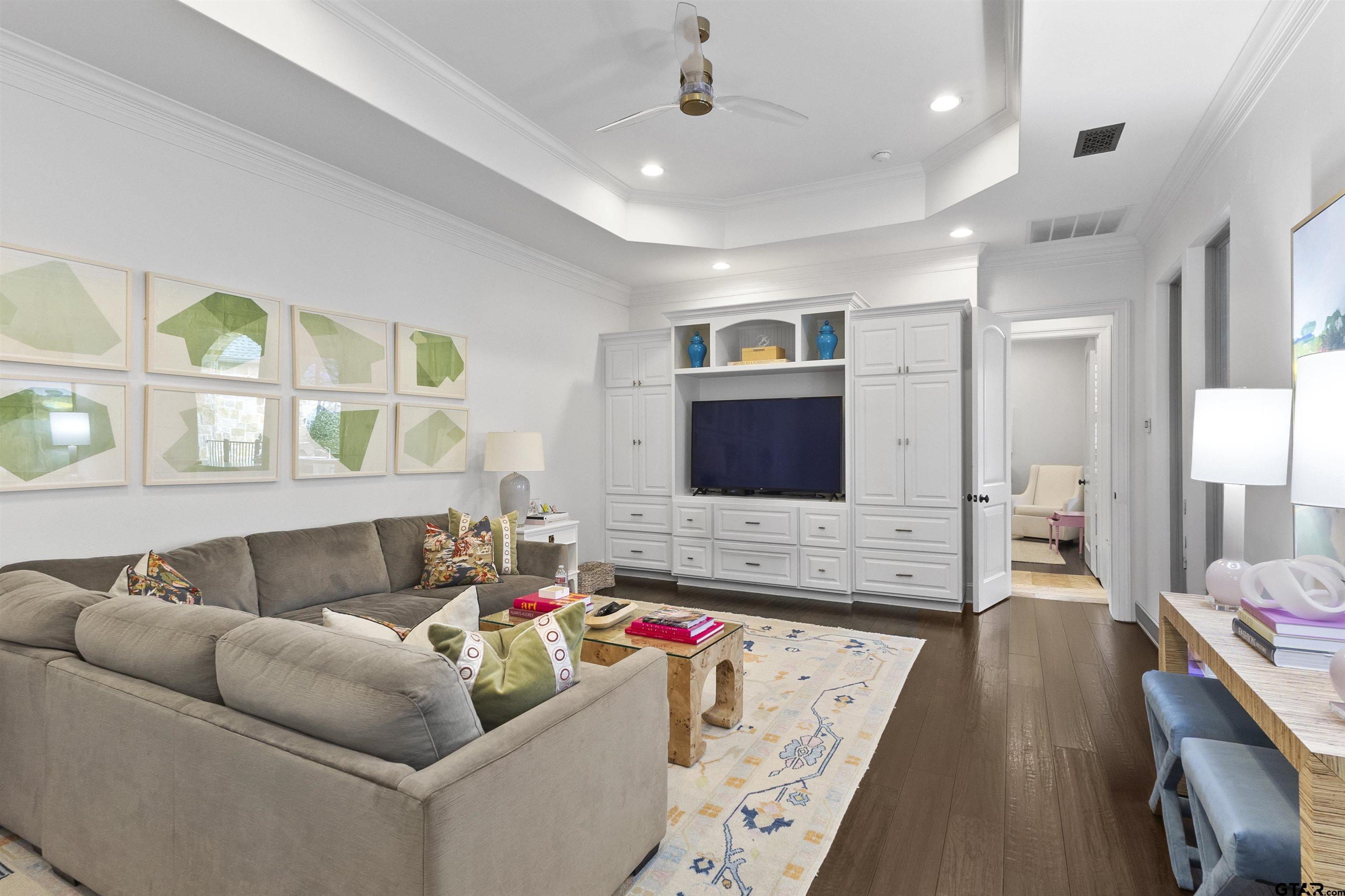 7138 Shaddock Ridge