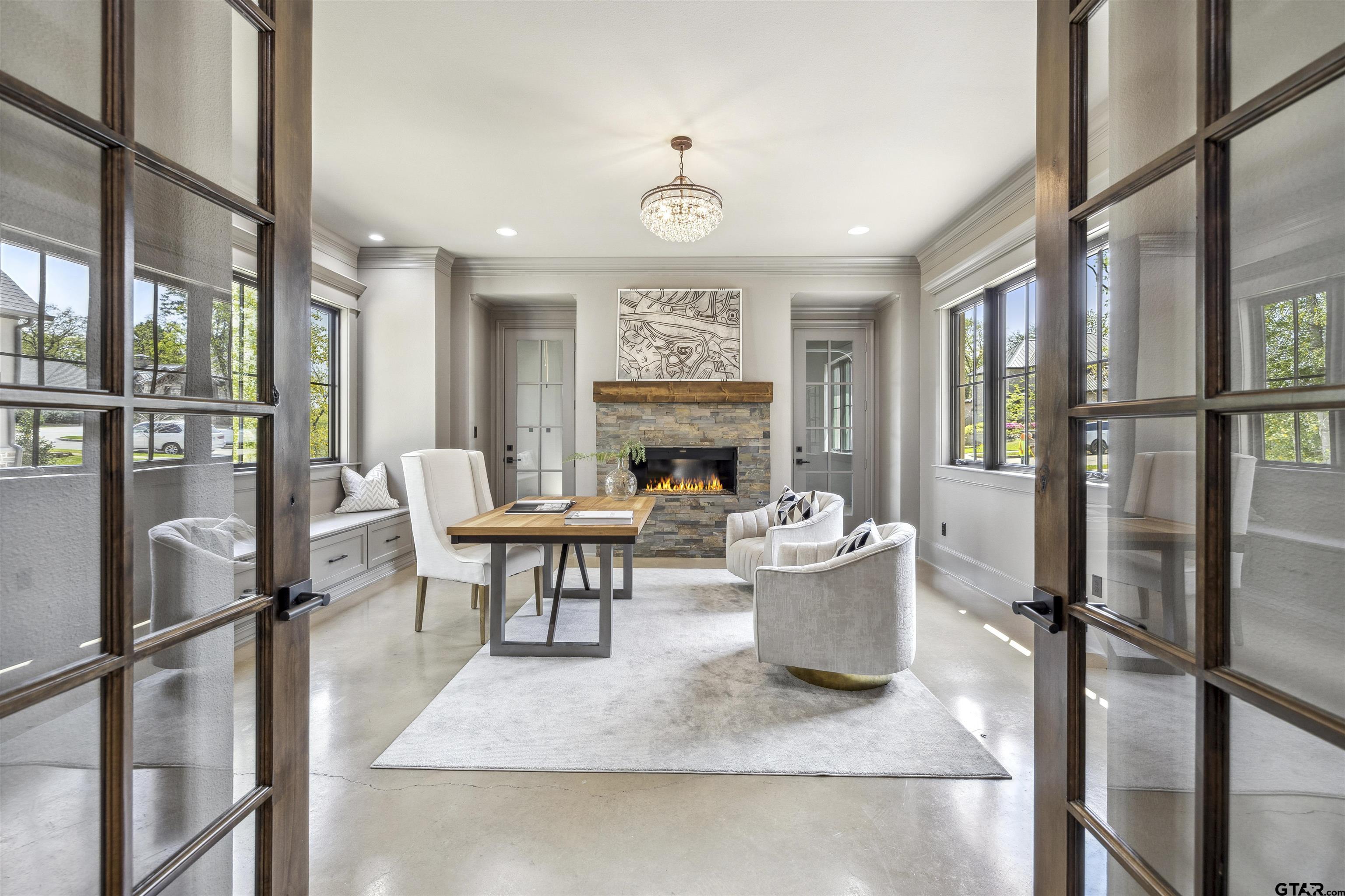 2623 Oak Alley