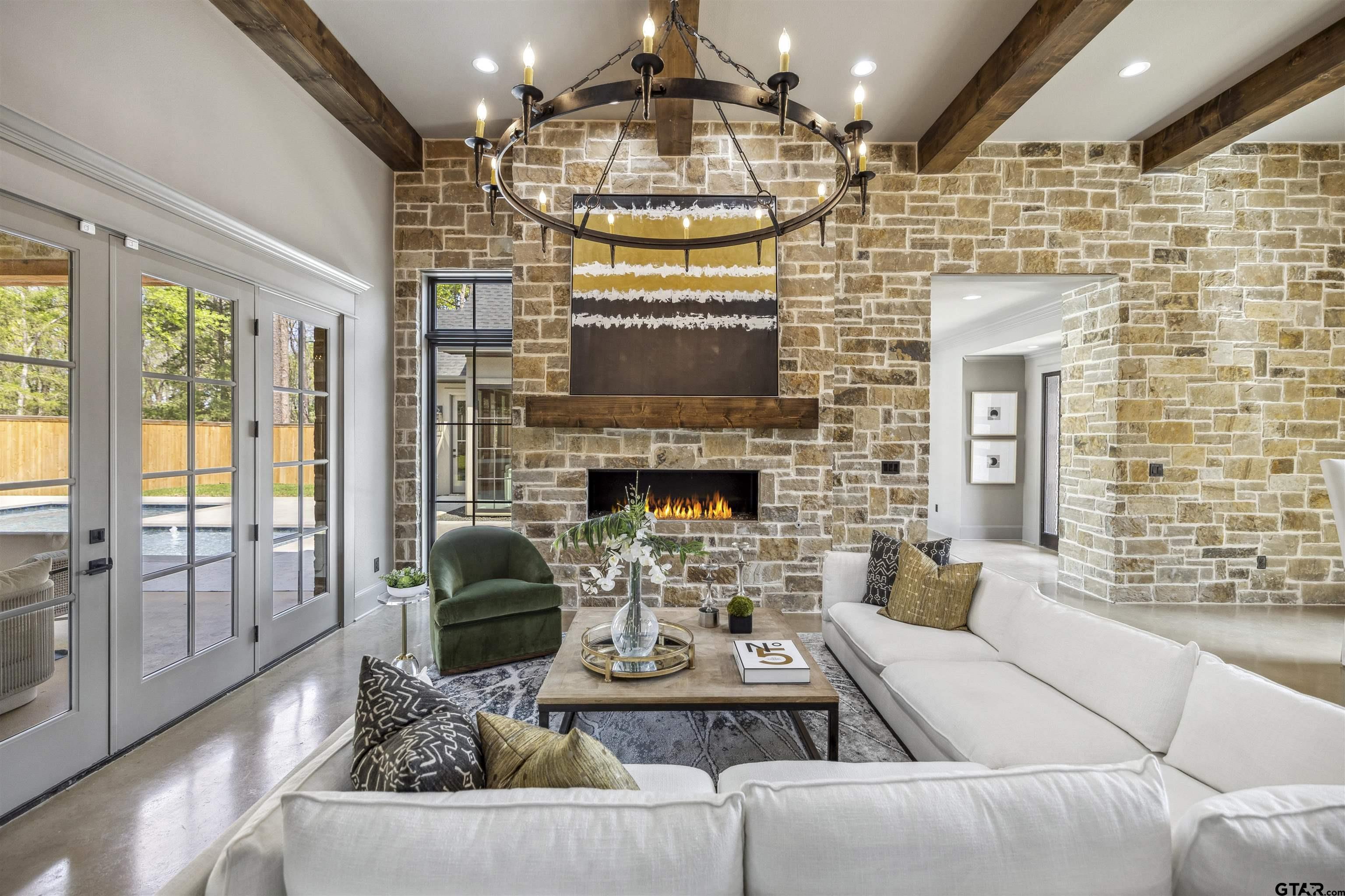 2623 Oak Alley