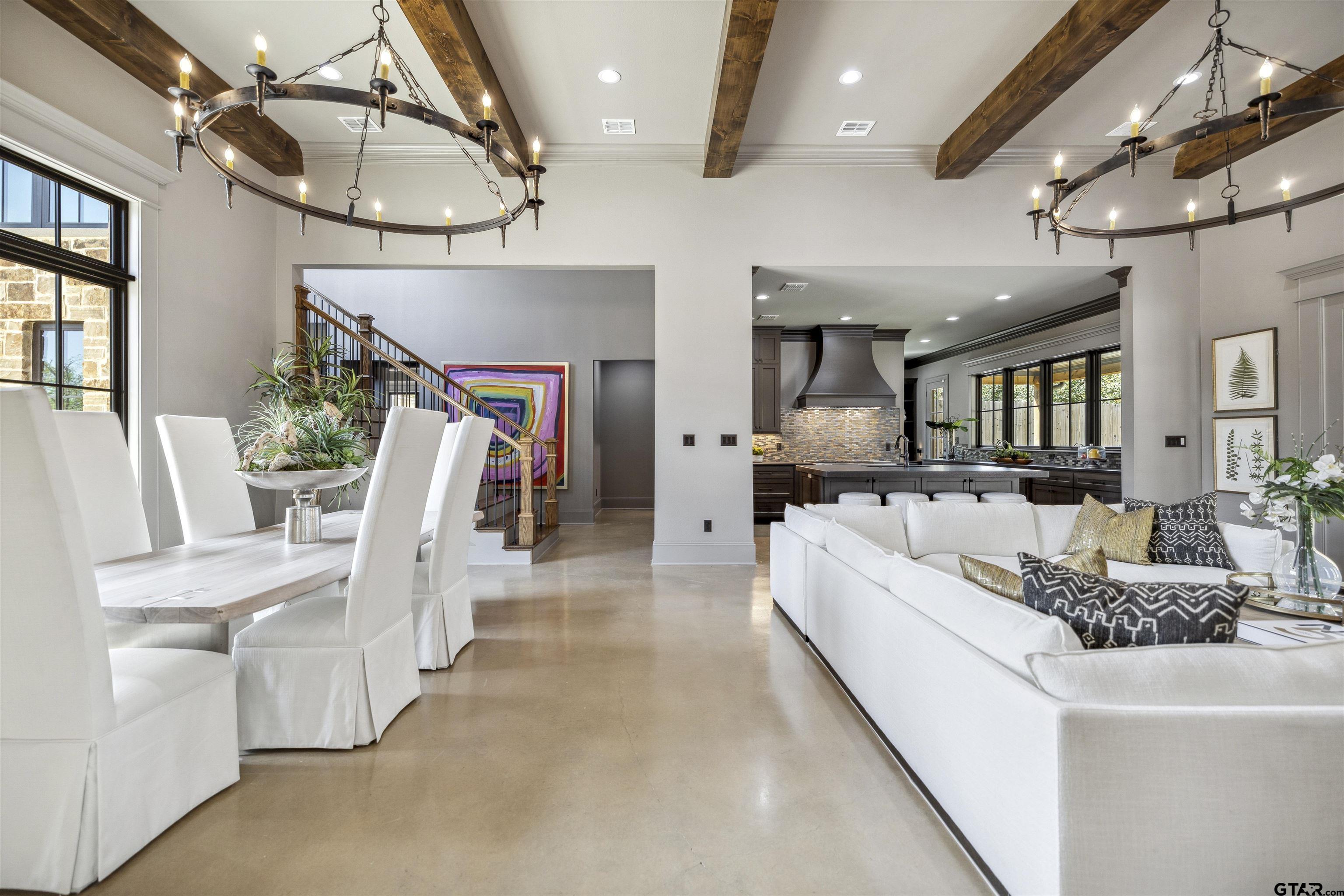 2623 Oak Alley