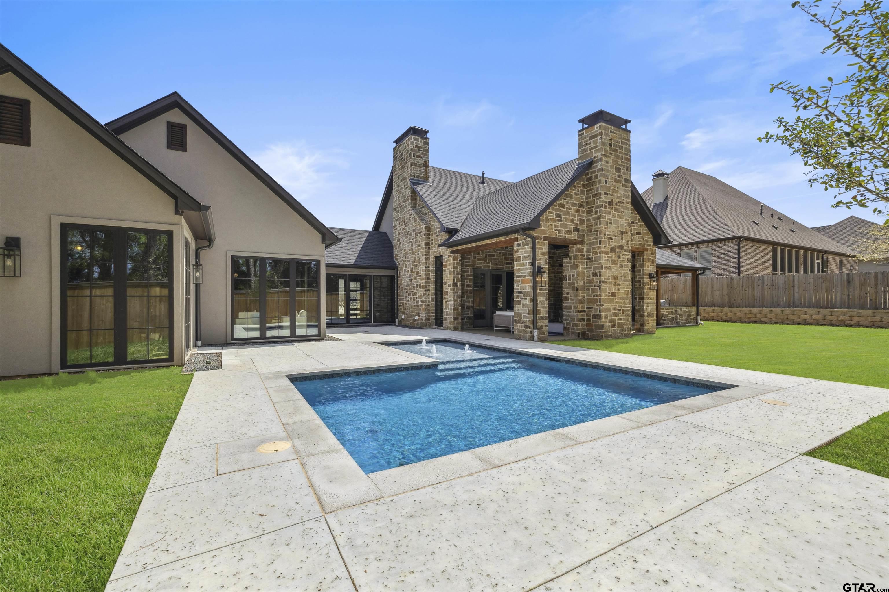 2623 Oak Alley
