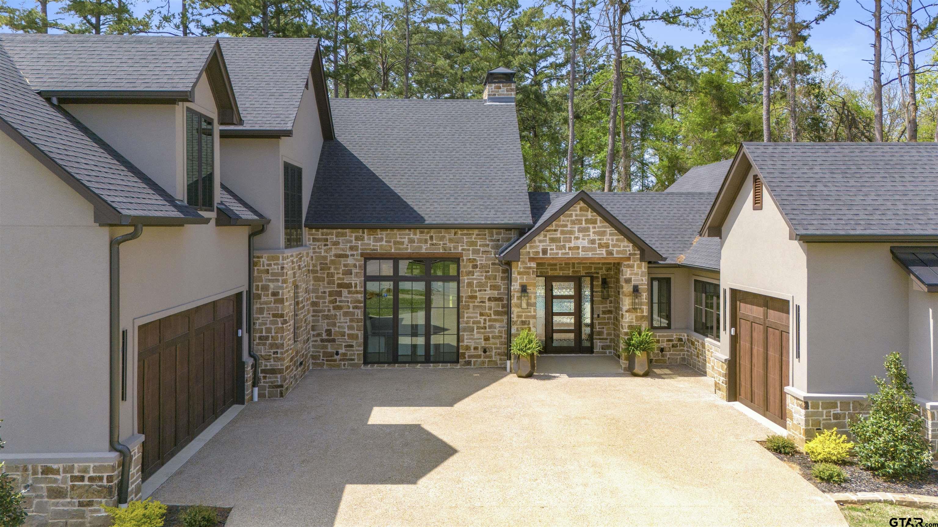 2623 Oak Alley