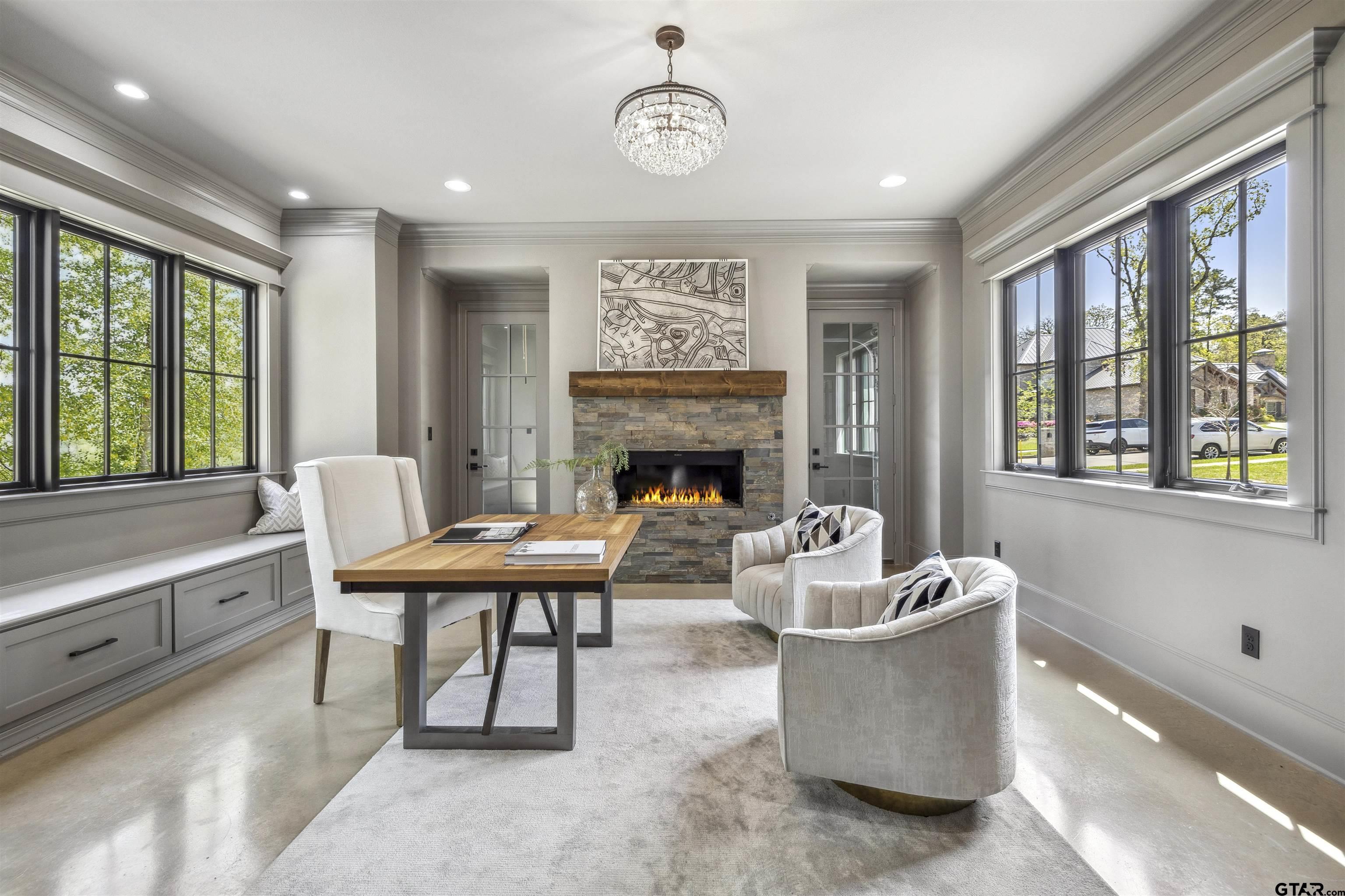 2623 Oak Alley