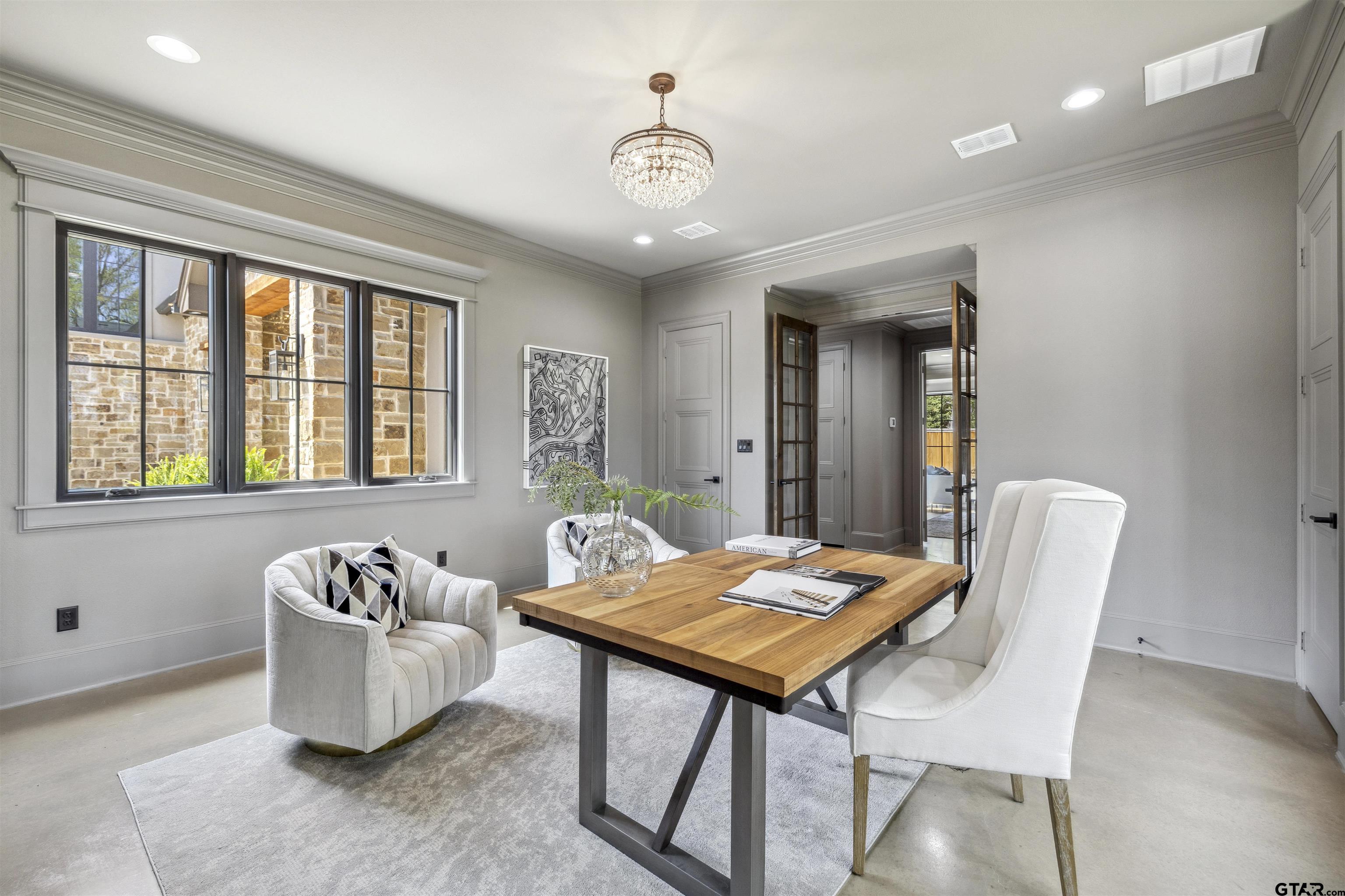 2623 Oak Alley