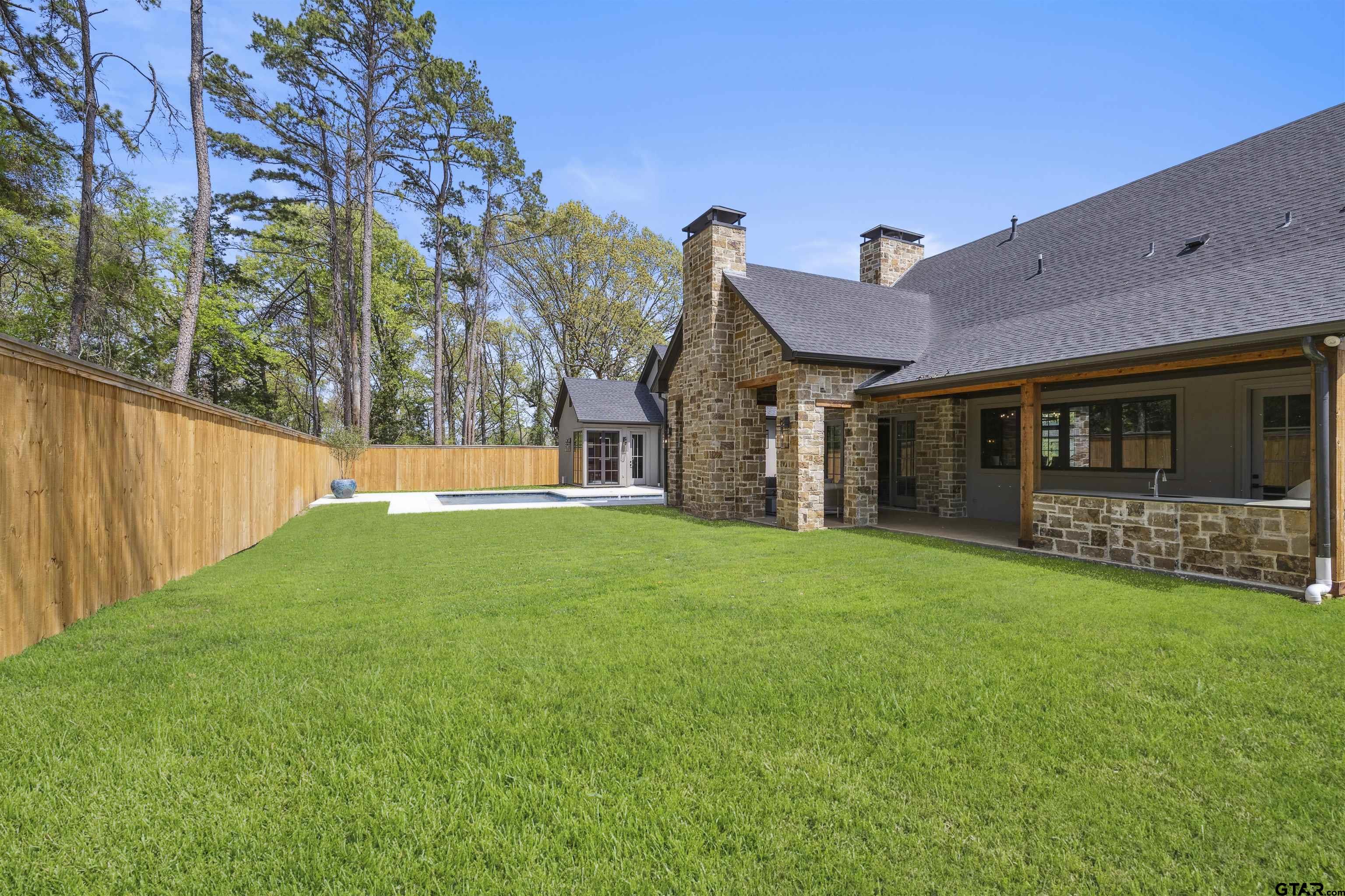 2623 Oak Alley