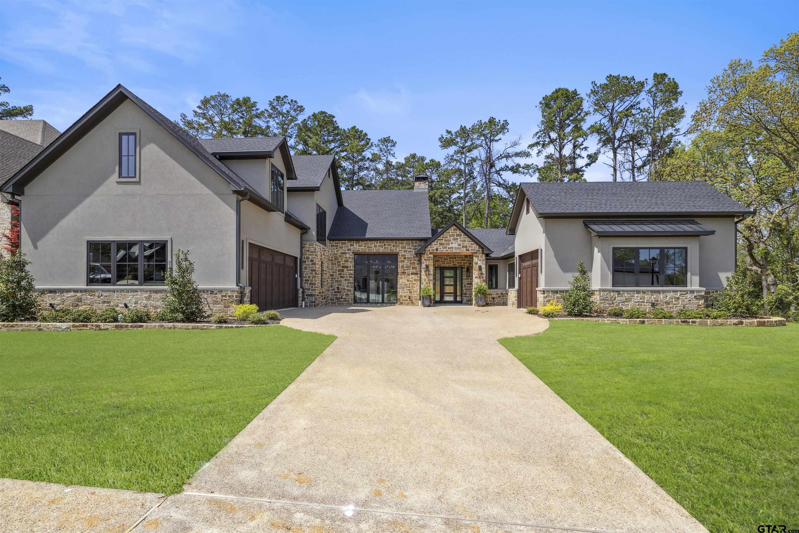 2623 Oak Alley